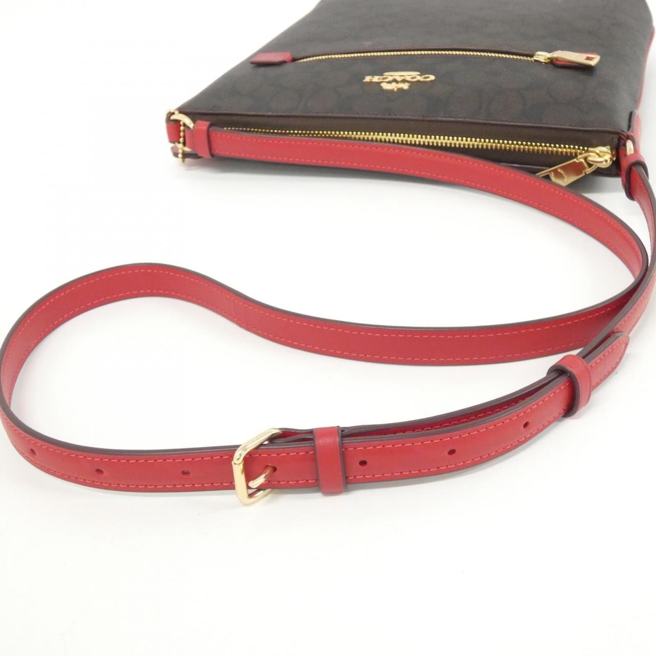 【新品】コーチ CCQ27 ショルダーバッグ