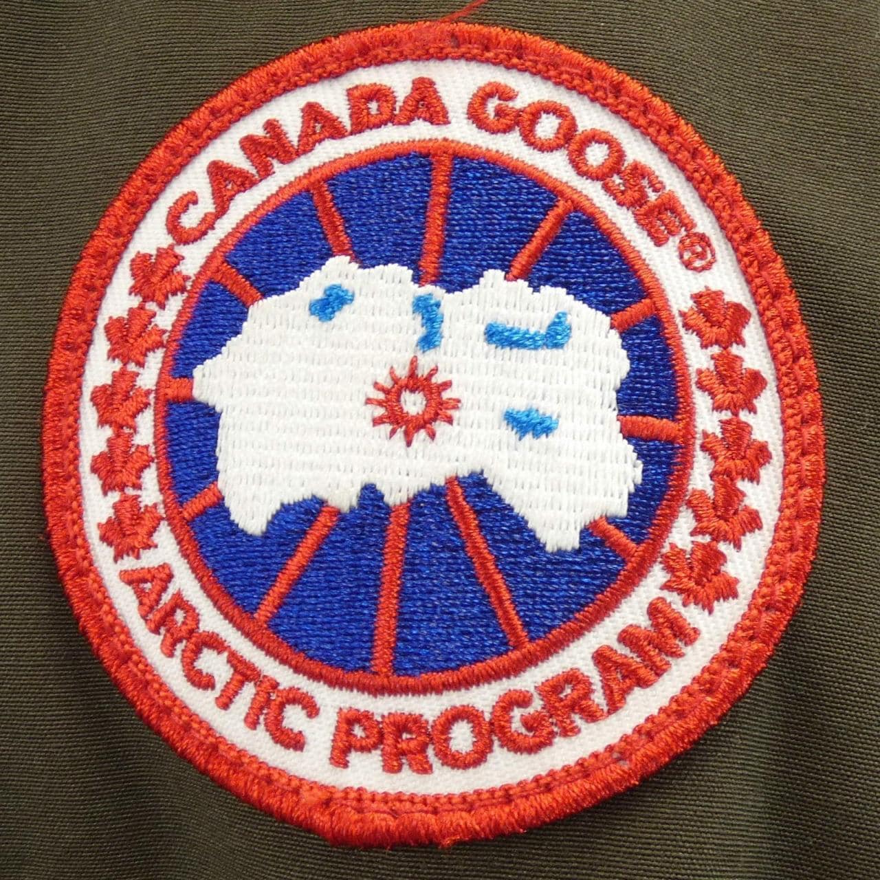 カナダグース CANADA GOOSE ダウンジャケット