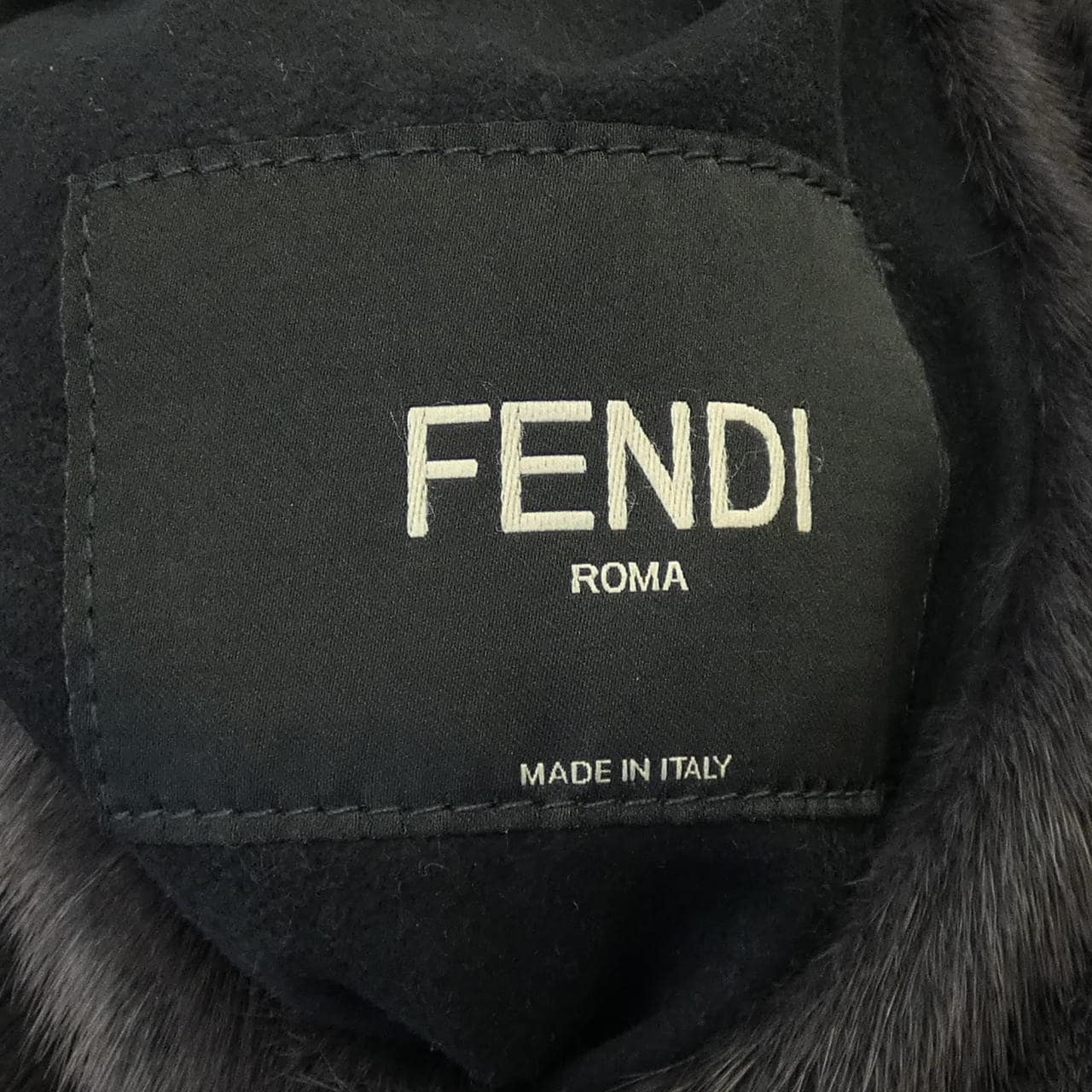 フェンディ FENDI ベスト