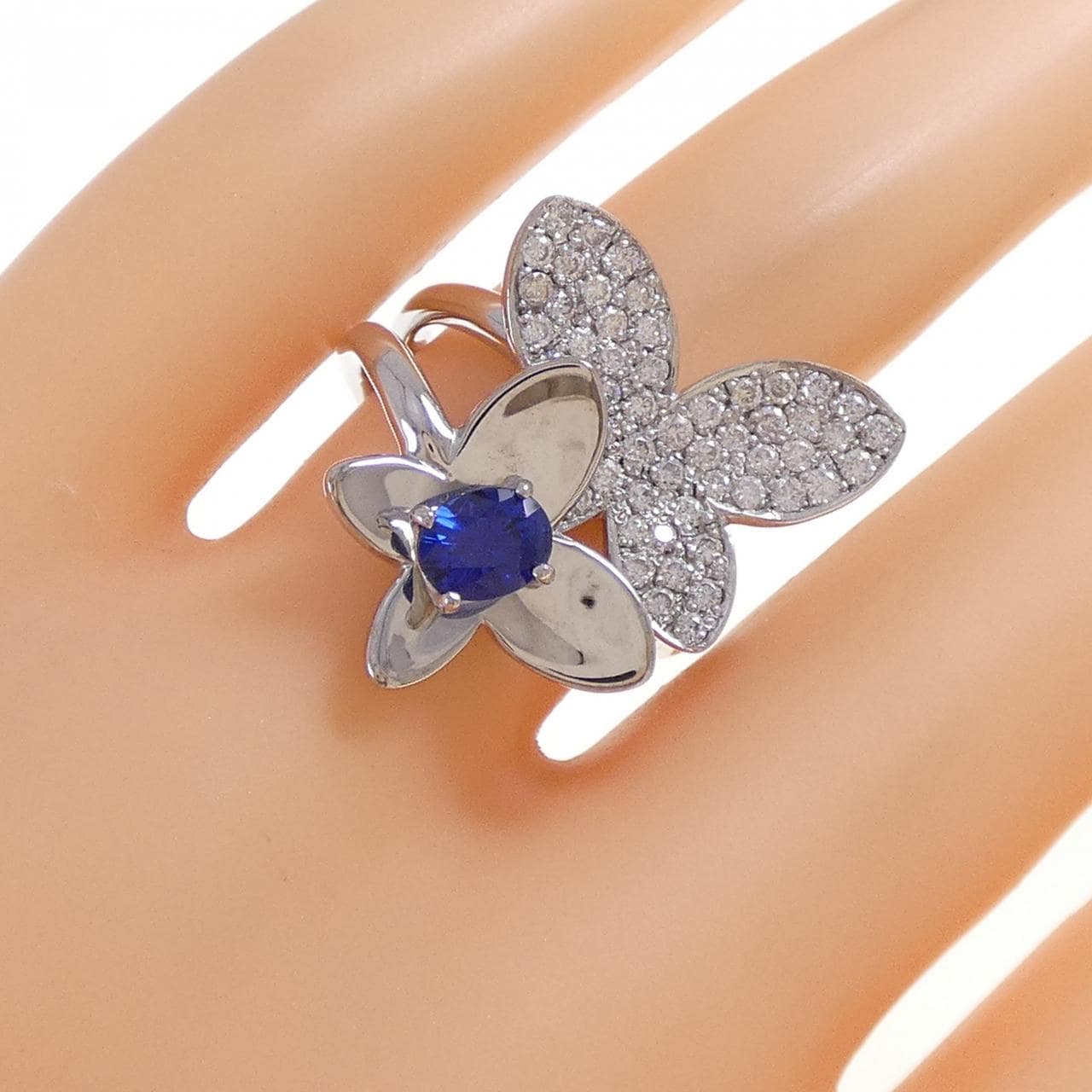K18WG バタフライ サファイヤ リング 0.50CT