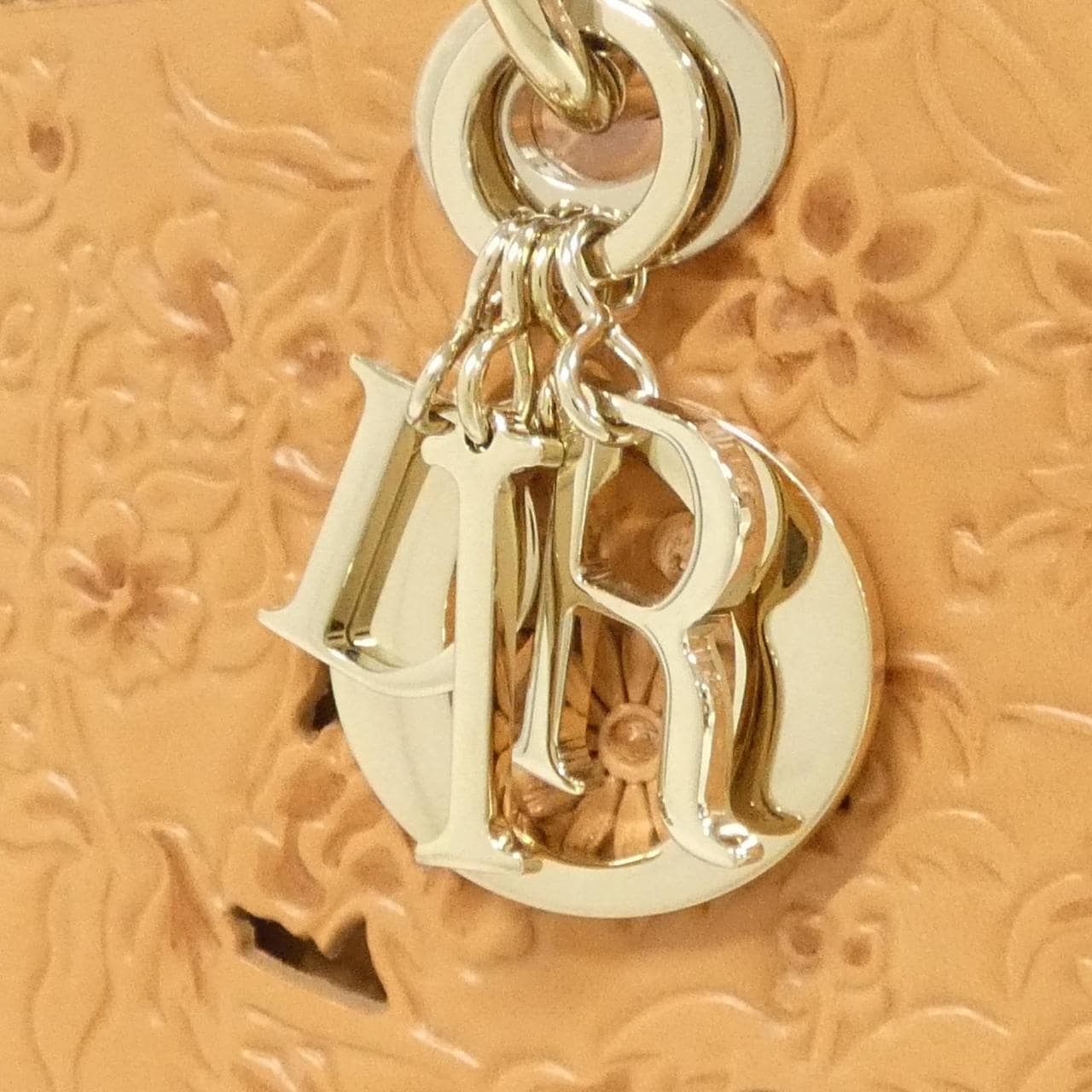 クリスチャンディオール レディ ディオール ミディアム バッグ