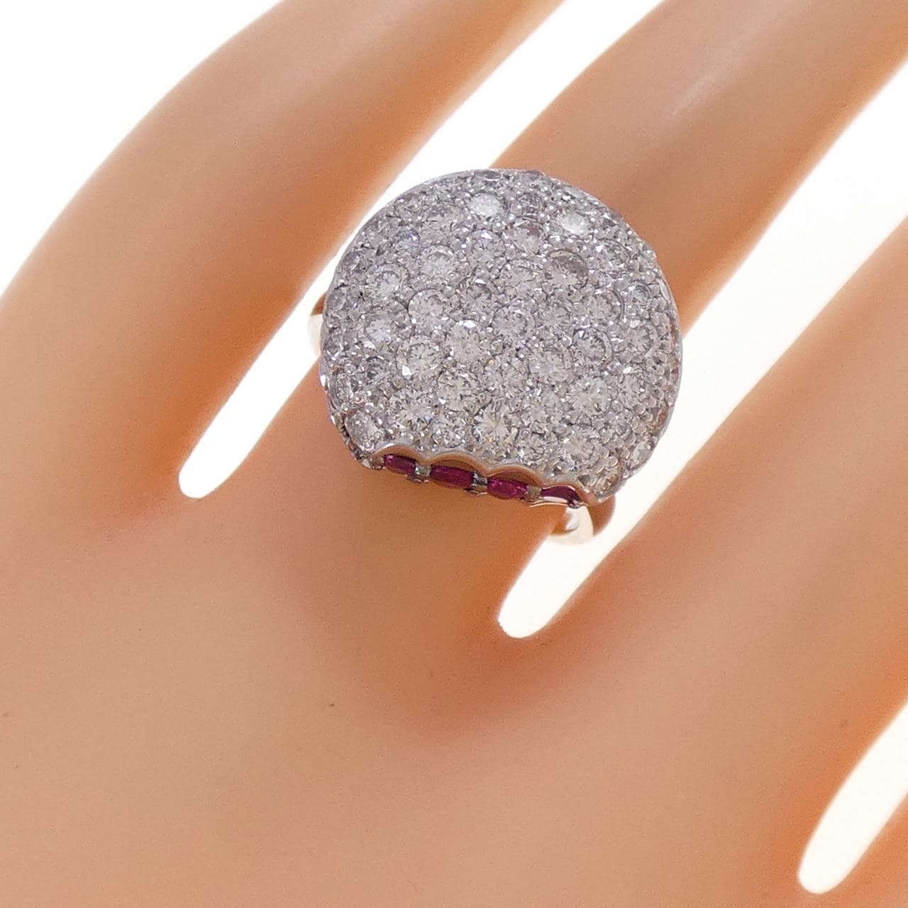 K18WG パヴェ ルビー リング 0.92CT