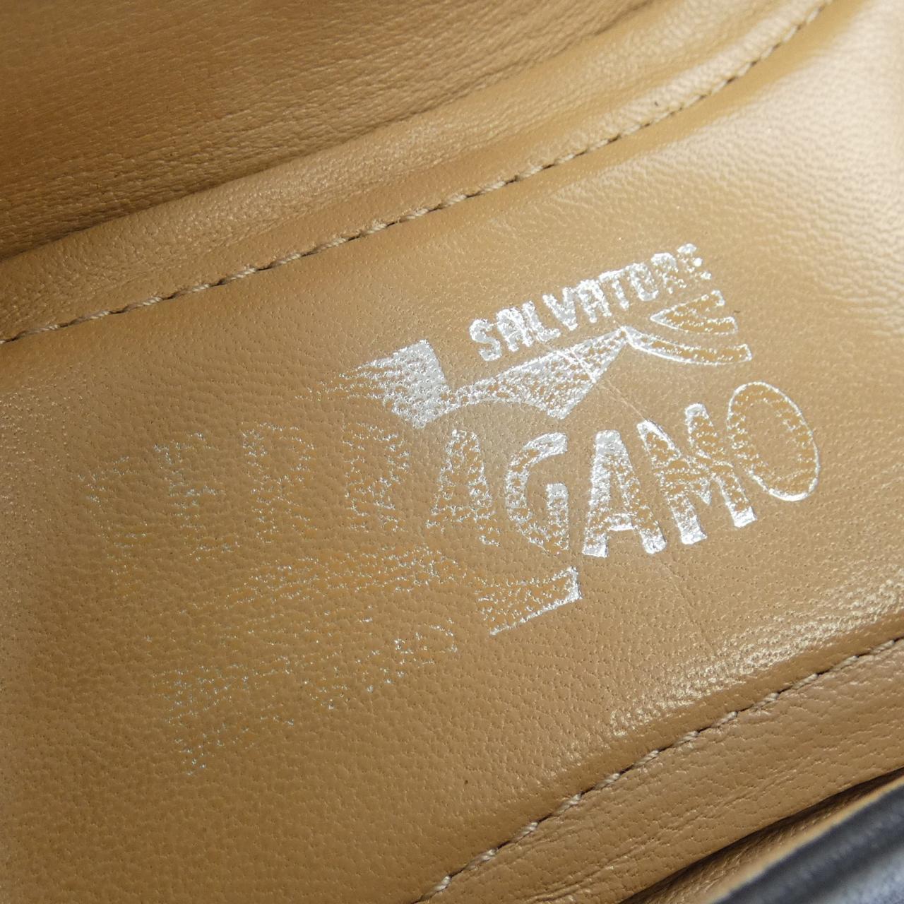 サルヴァトーレフェラガモ SALVATORE FERRAGAMO ZG2616 フラットシューズ