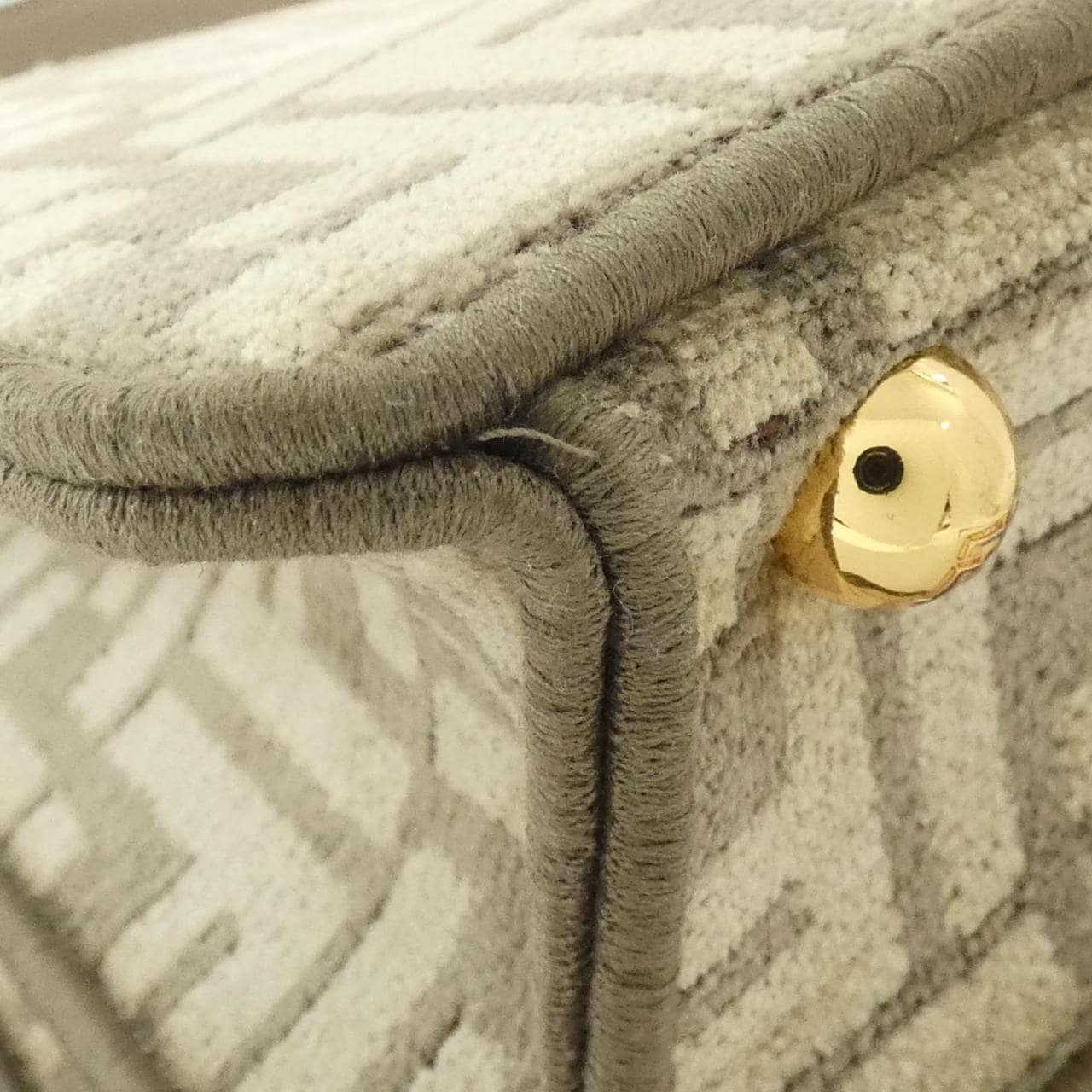 FENDI Peekaboo IC小号8BN327 ALG7 包