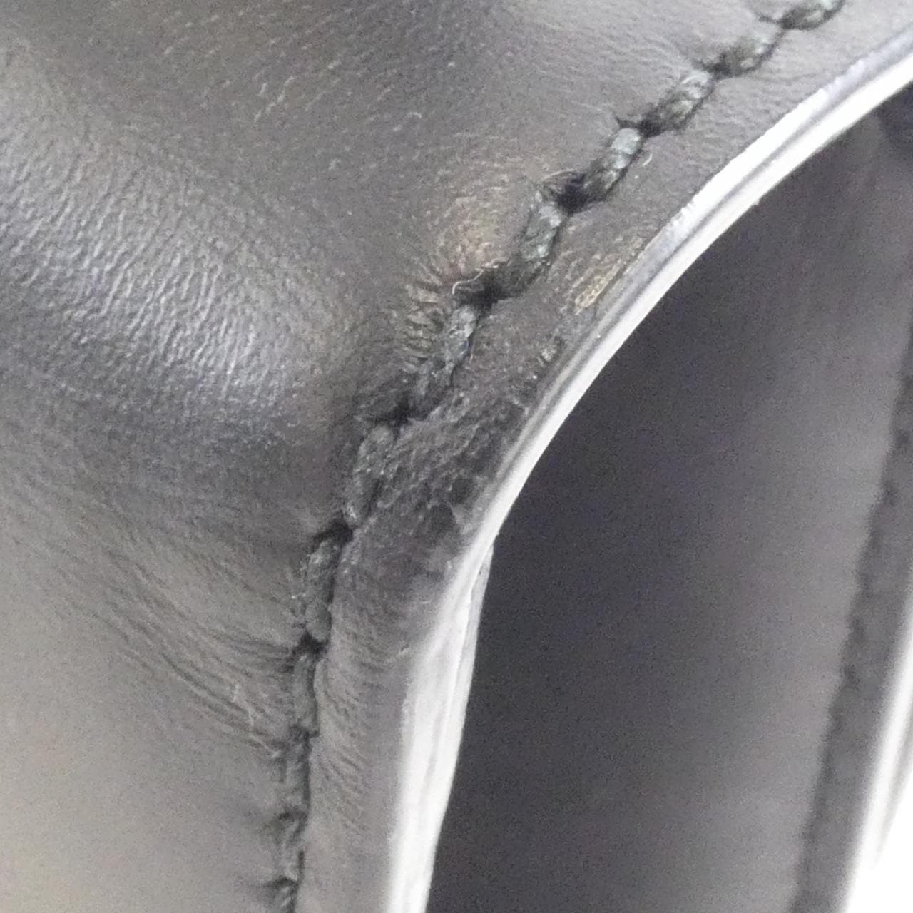 グッチ SYLVIE 421882 CVLEG ショルダーバッグ