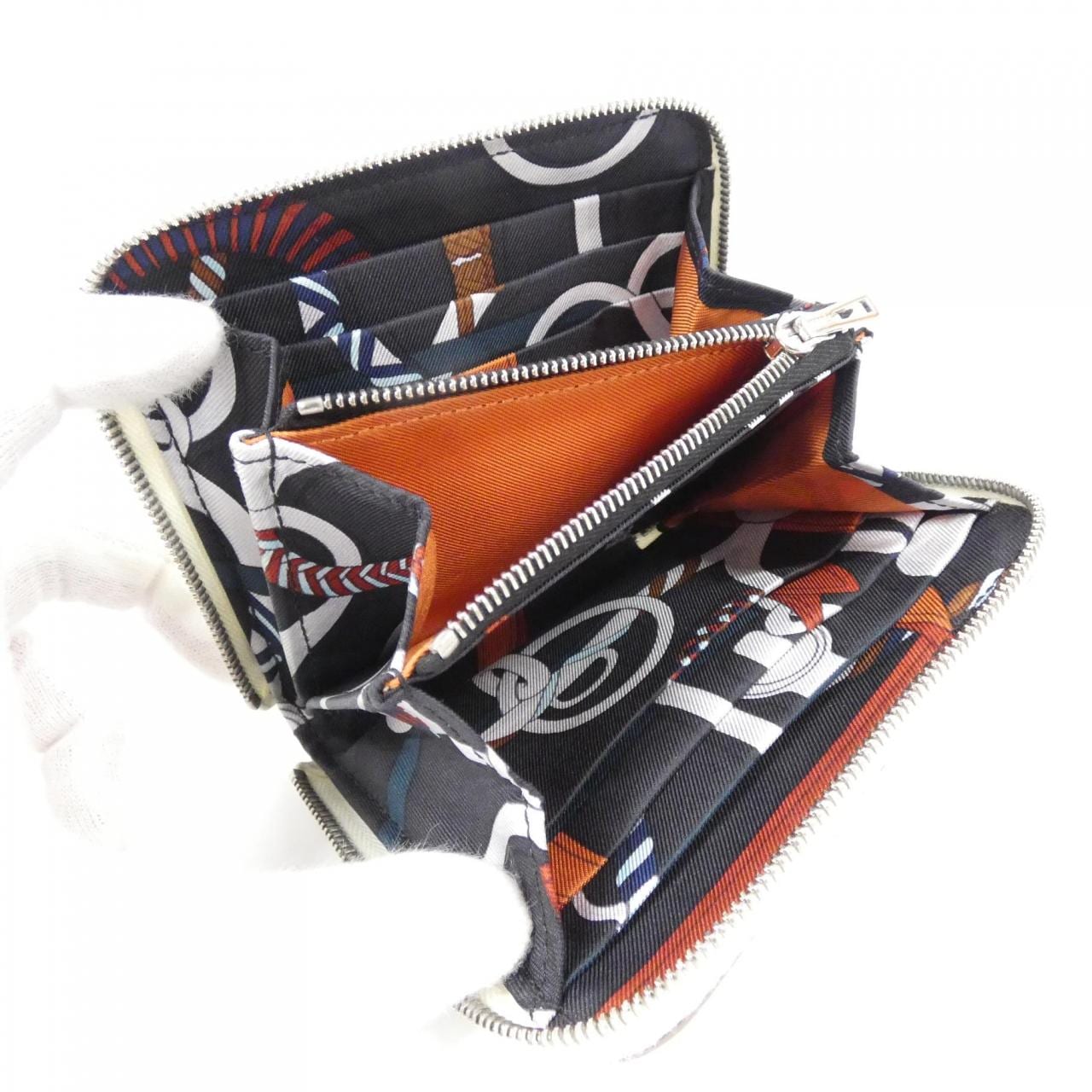 エルメス PANOPLIE EQUESTRE シルク イン コンパクト 077621CK 財布