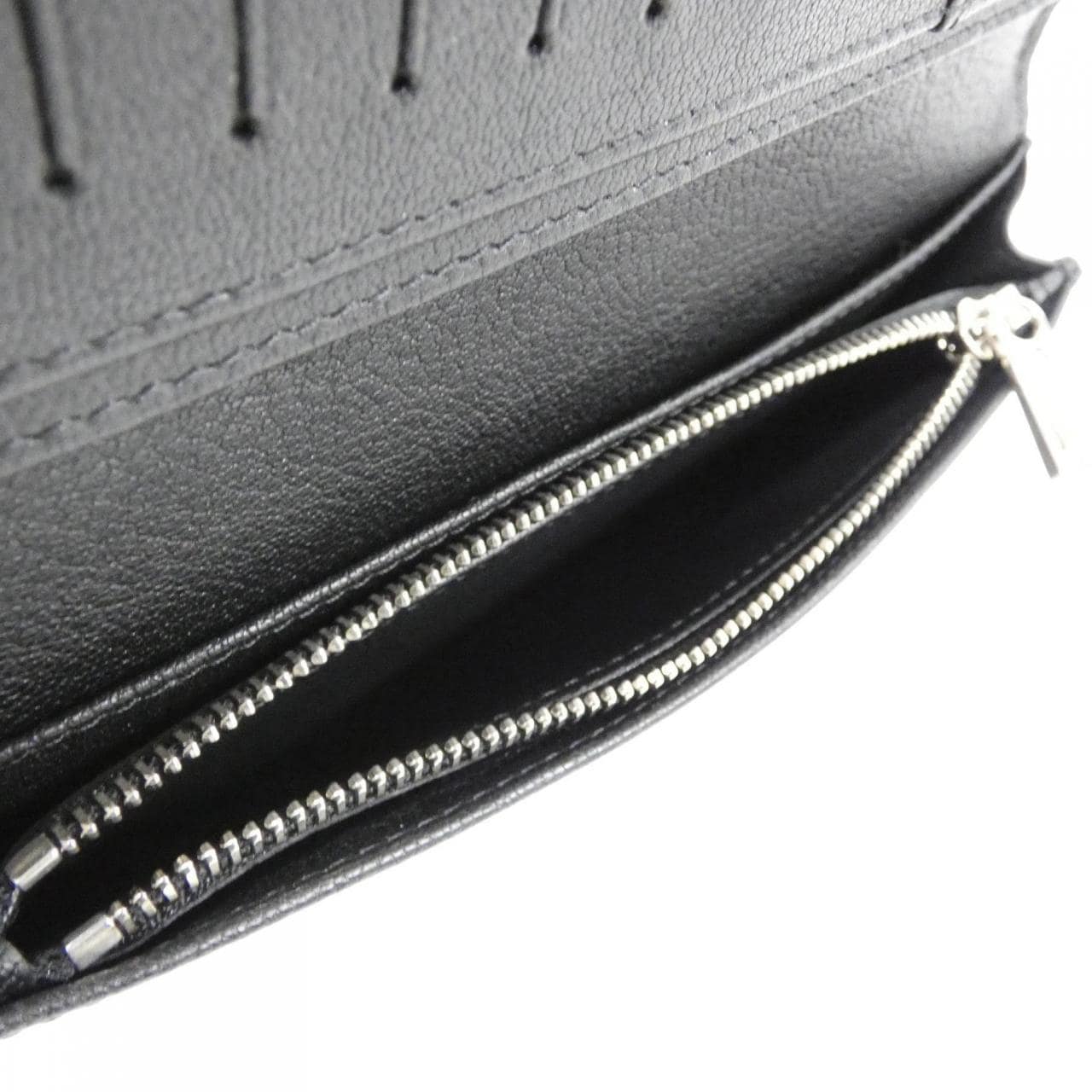 LOUIS VUITTON Taurillon Monogram + Exotic Leather Portefeuille Brazza N81872 Wallet