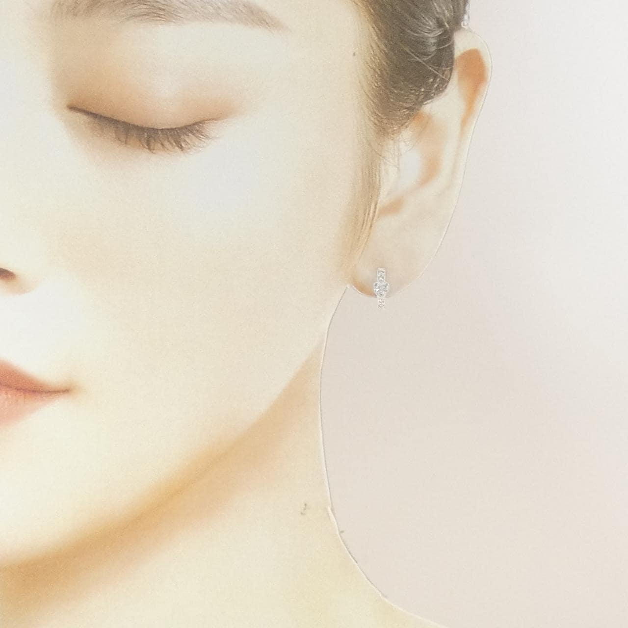 K18WG ハート ダイヤモンド ピアス 0.12CT