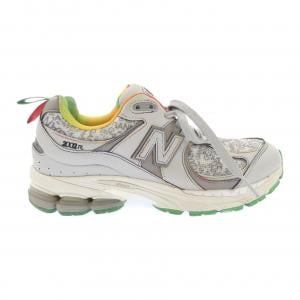 ニューバランス NEW BALANCE M2002RGD スニーカー