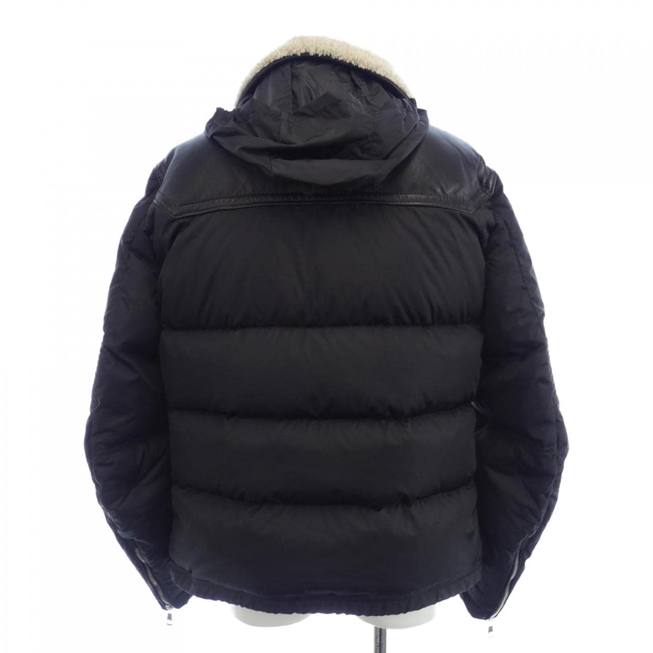 モンクレール MONCLER LEO ダウンジャケット