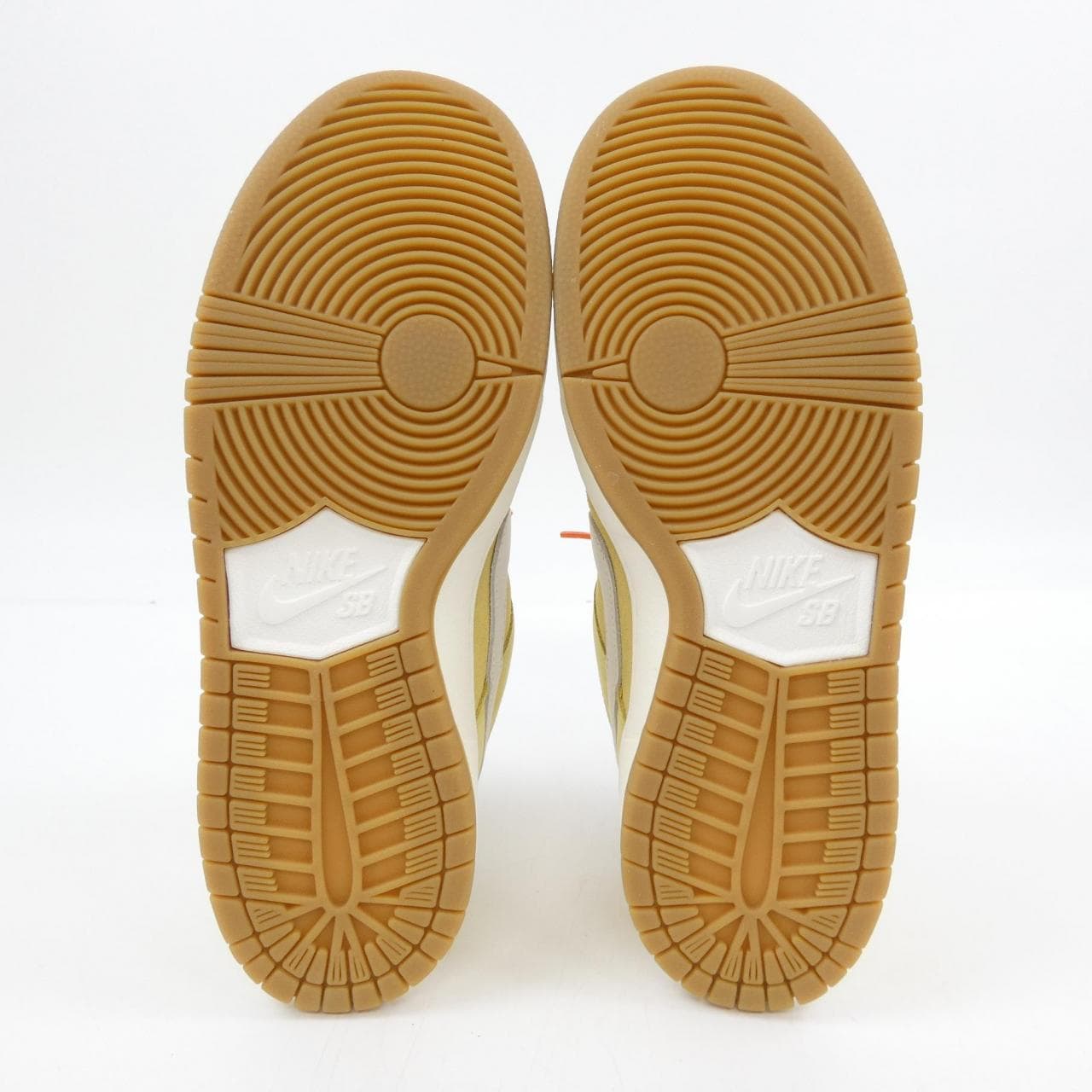 ナイキ NIKE FJ1674-700 スニーカー