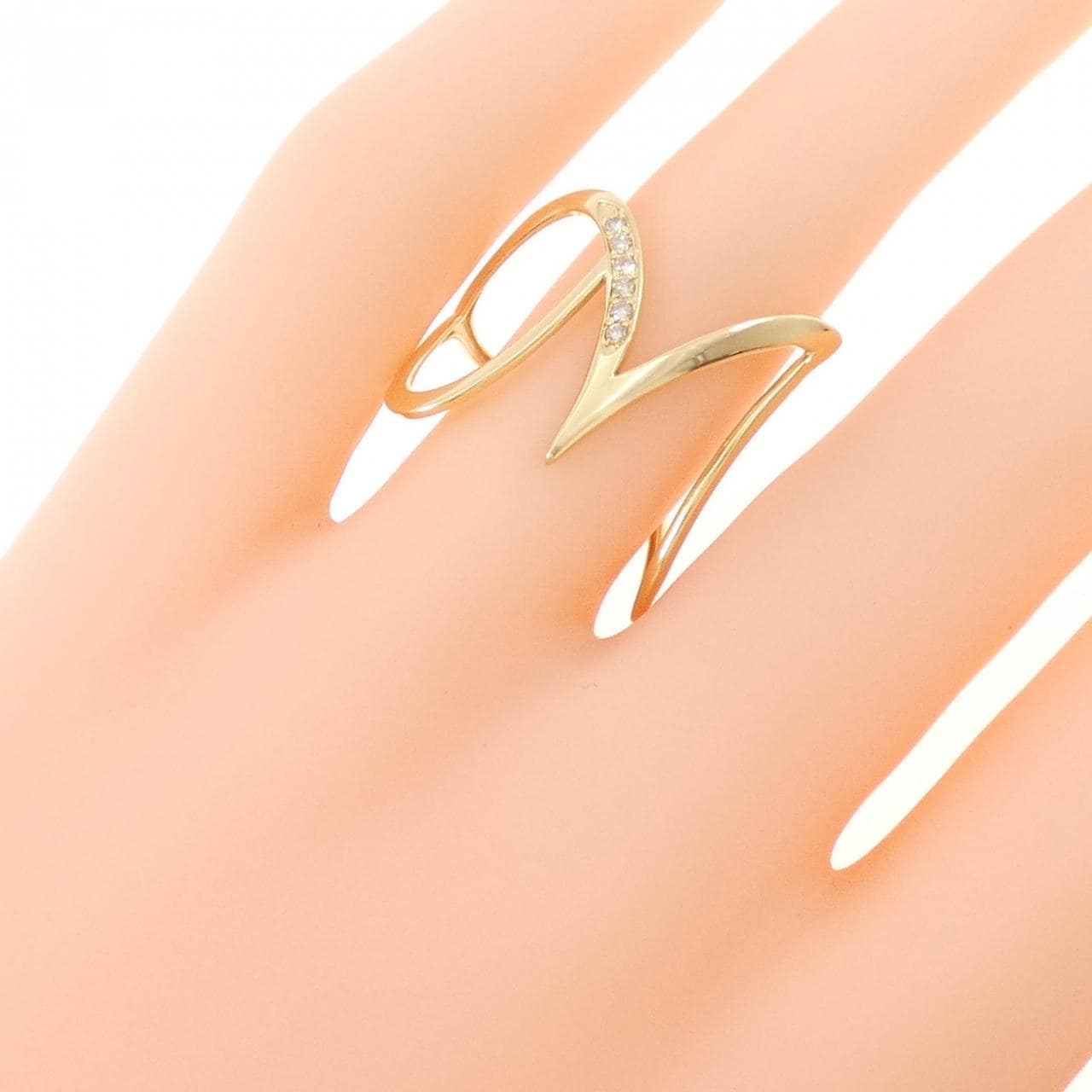 K18YG イニシャルM ダイヤモンド リング 0.05CT