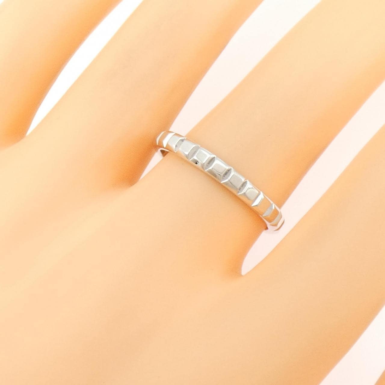 ブシュロン クル ド パリ ミディアム リング