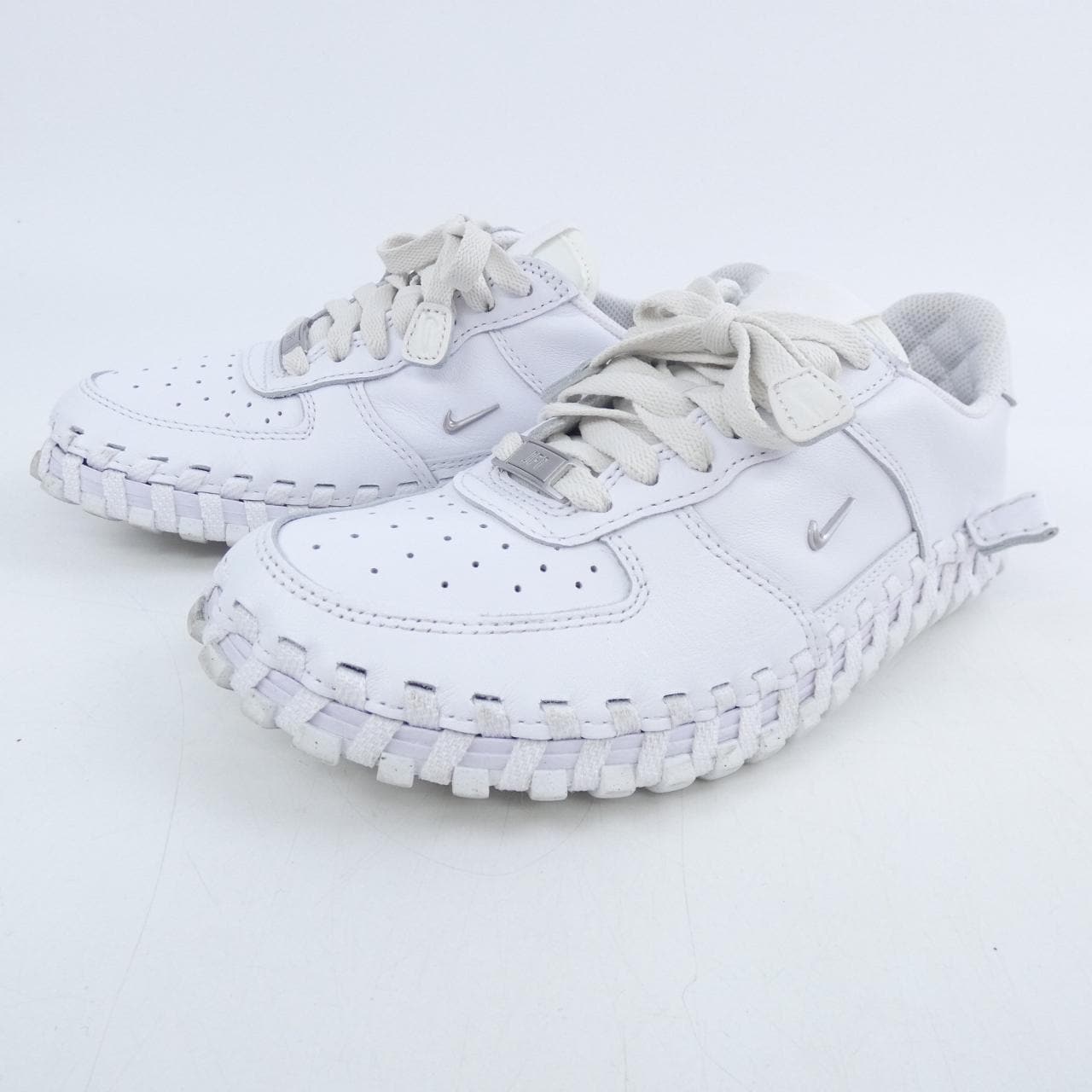 ナイキ NIKE DR0424 100 スニーカー