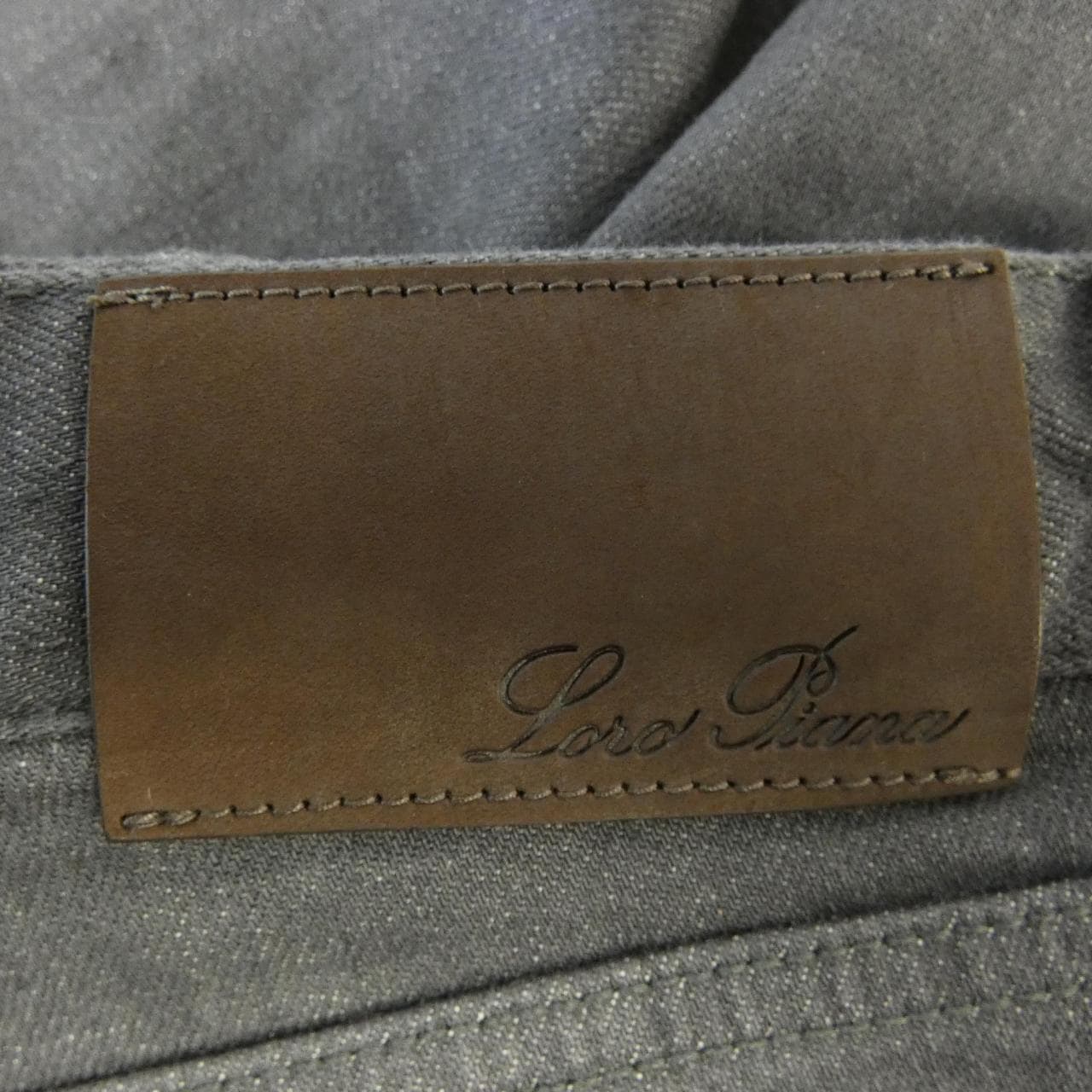 ロロピアーナ Loro Piana FAM5357 ジーンズ