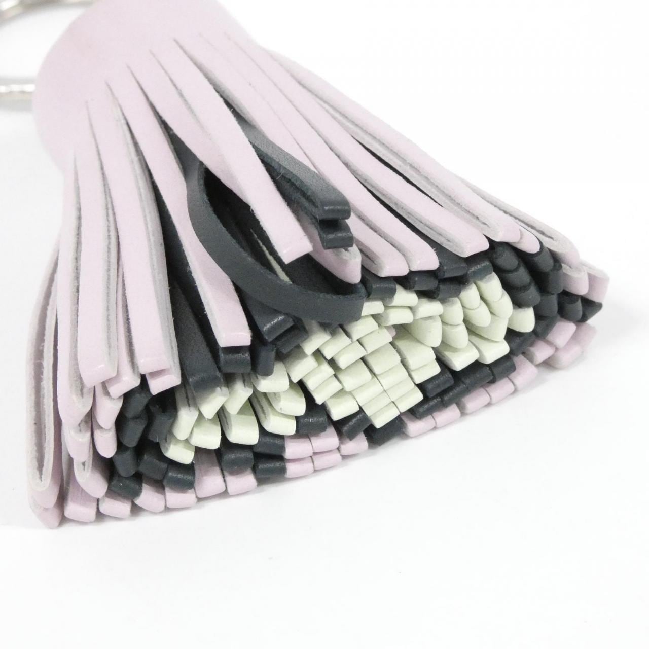 エルメス カルメン トリコロール 079018CJ キーリング