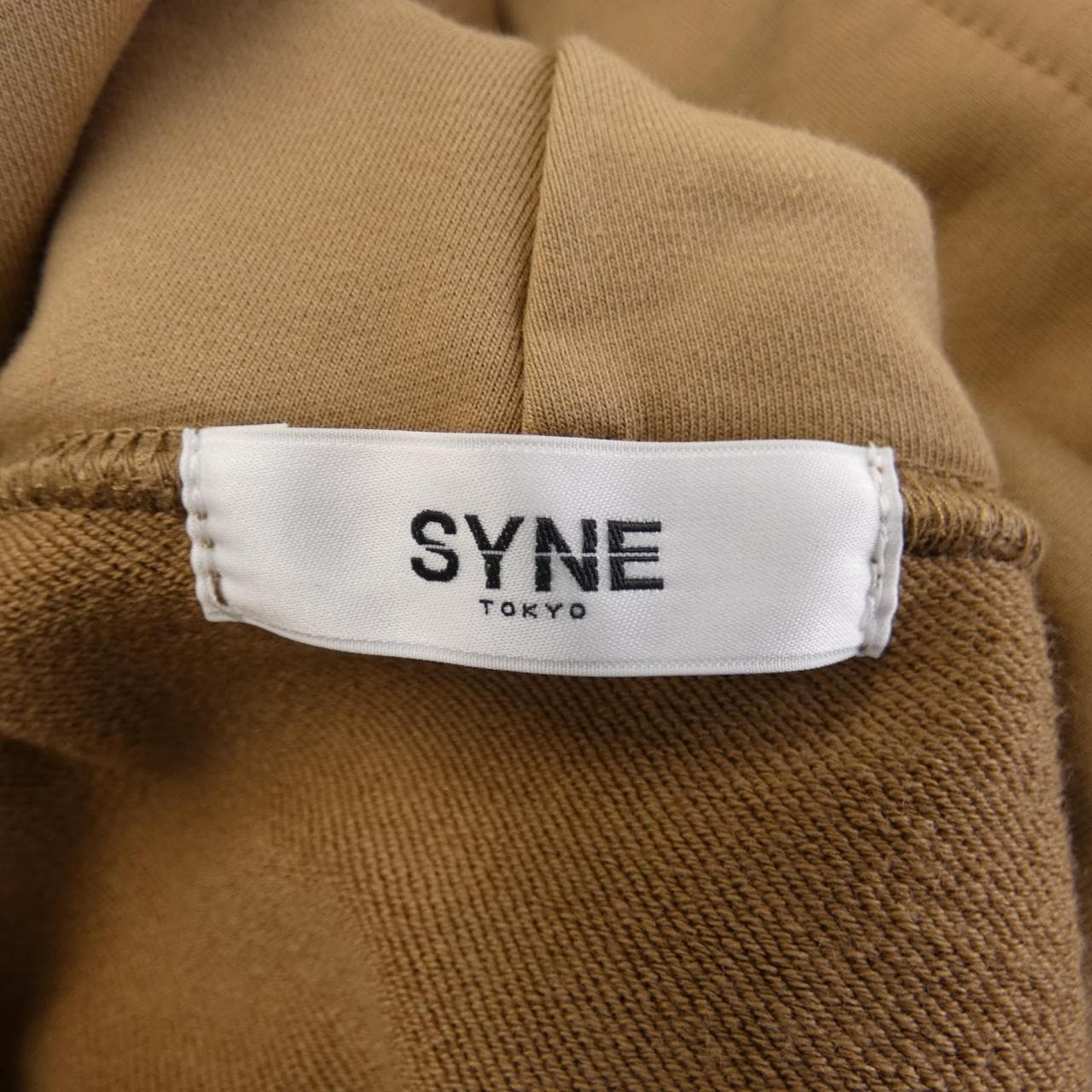 SYNE TOKYO パーカー