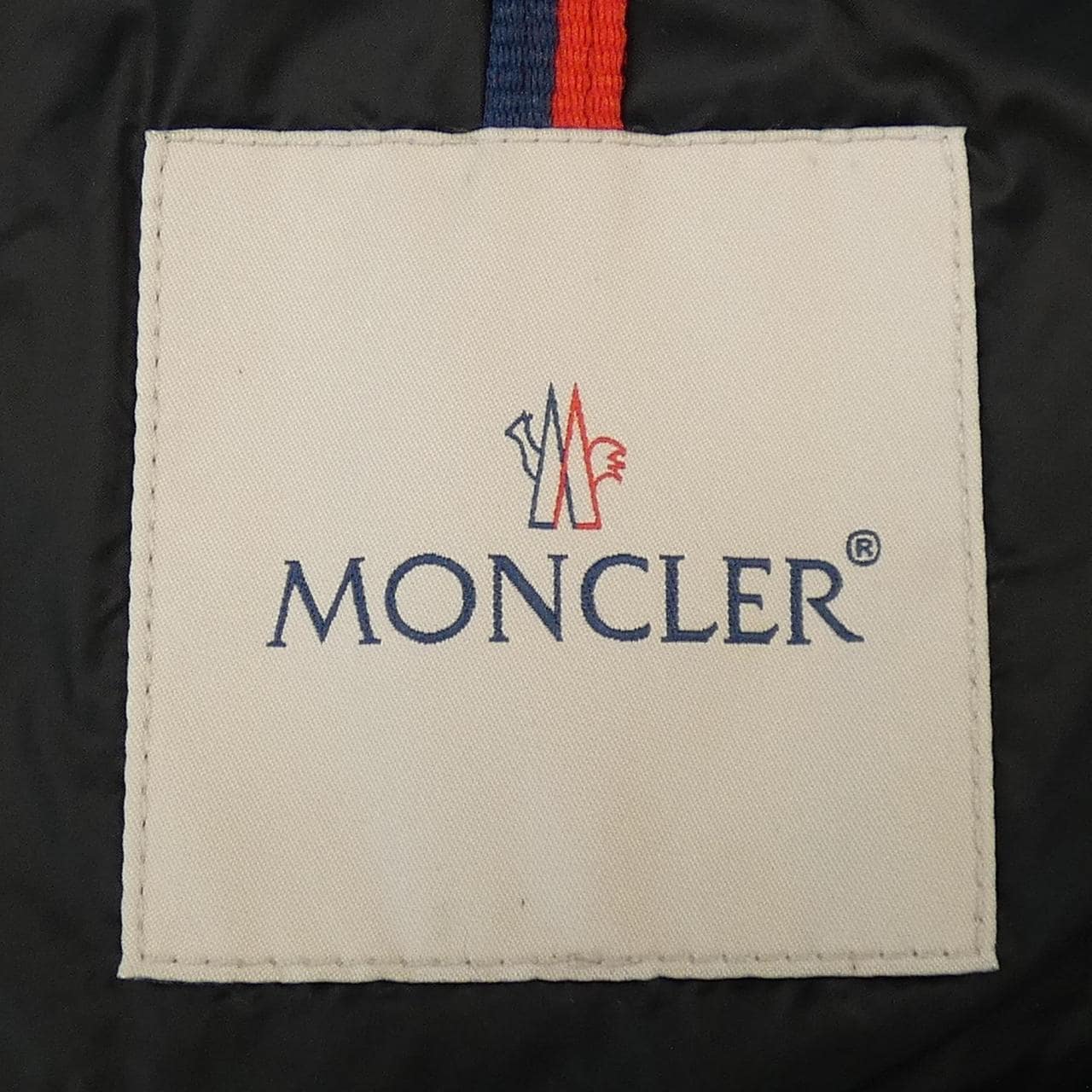 MONCLER蒙克勒羽绒服