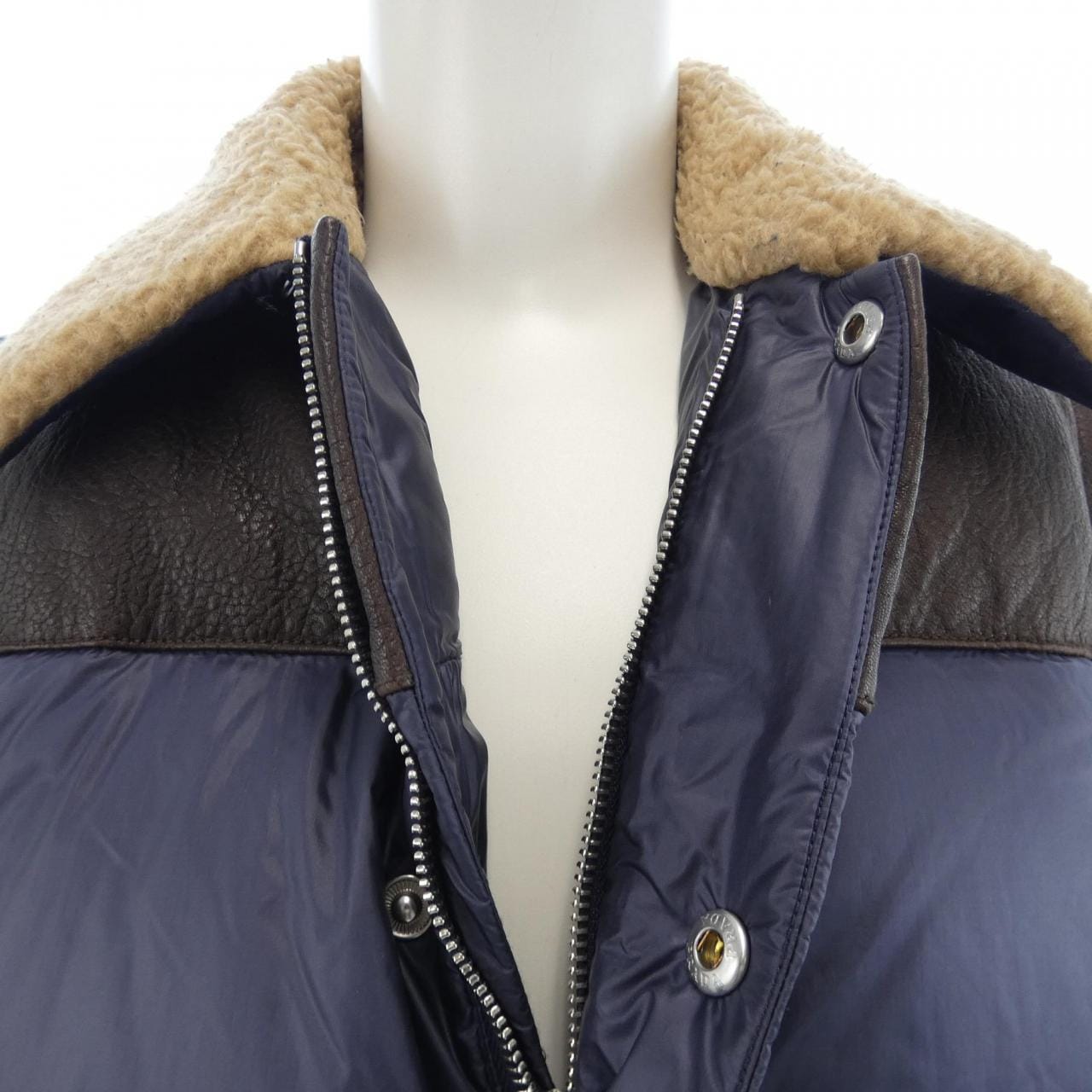 プラダ PRADA SGN258 ダウンジャケット