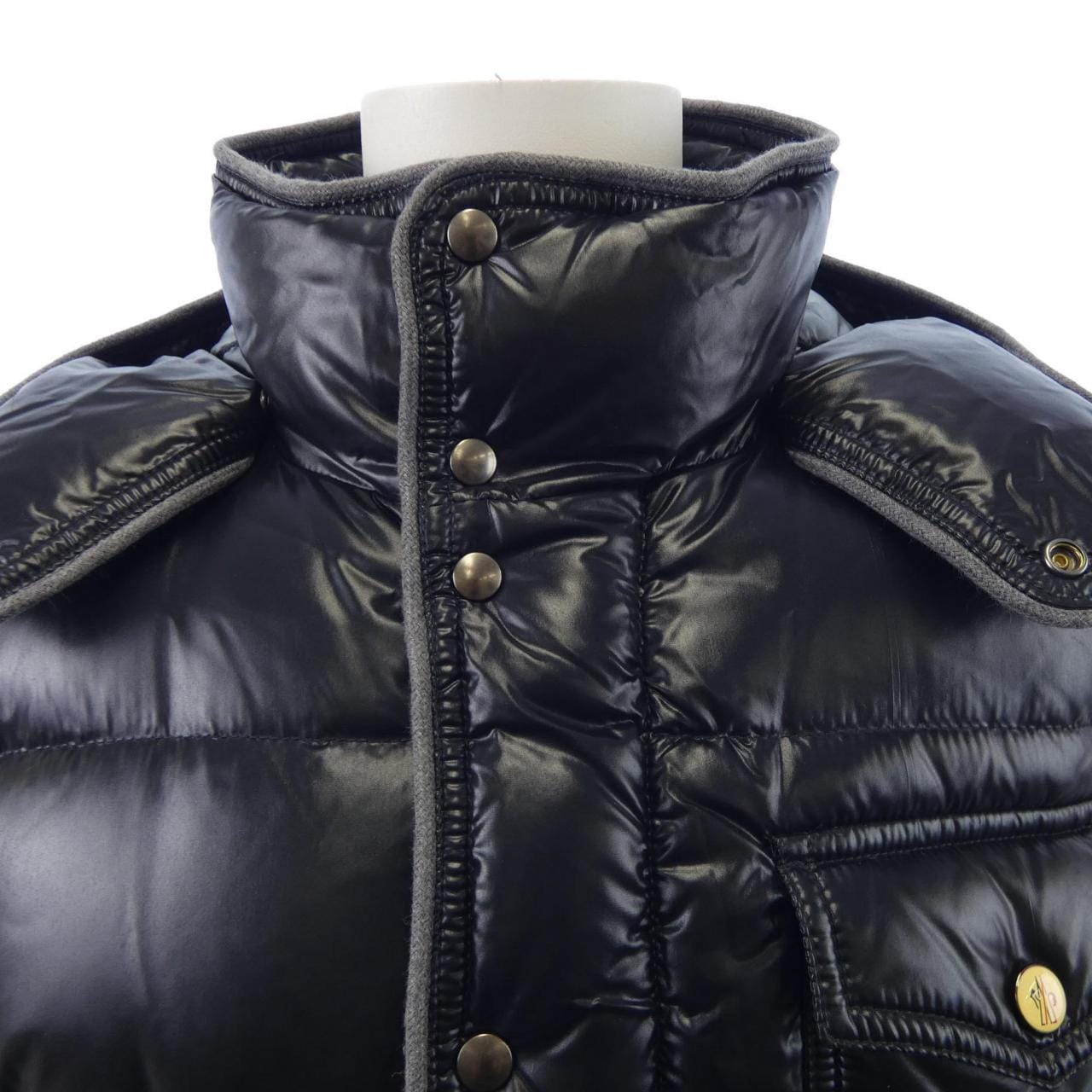 モンクレール MONCLER BORROME ダウンジャケット