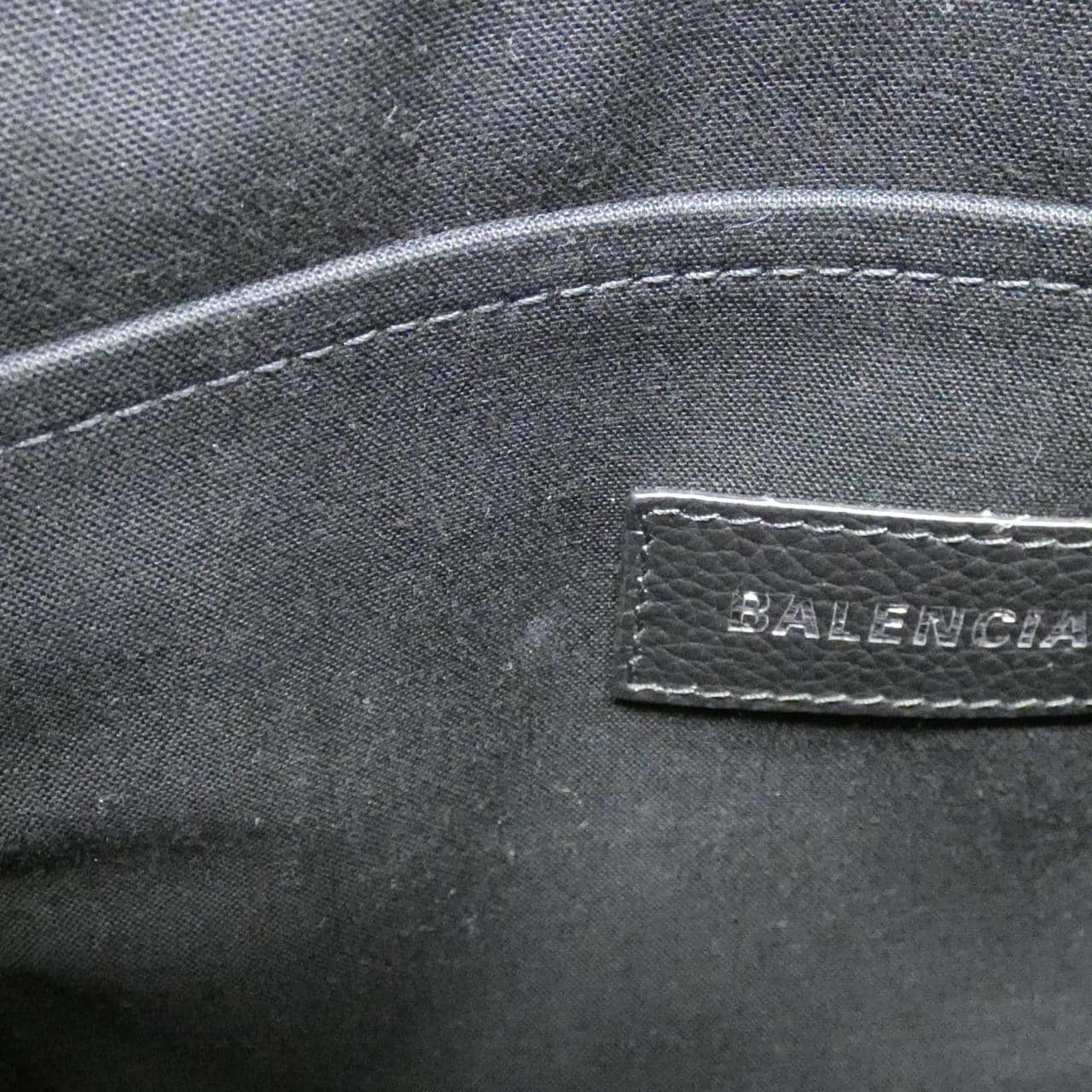 バレンシアガ ハードウェア 671402 2103A バッグ