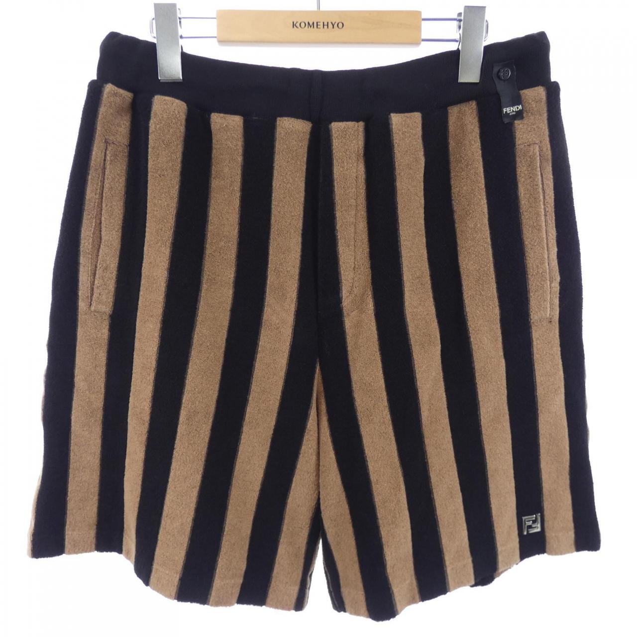 フェンディ FENDI FB0689 ARYQ ショートパンツ