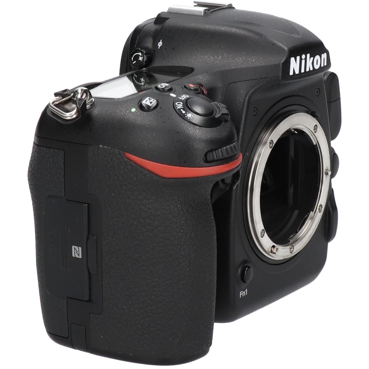NIKON D500