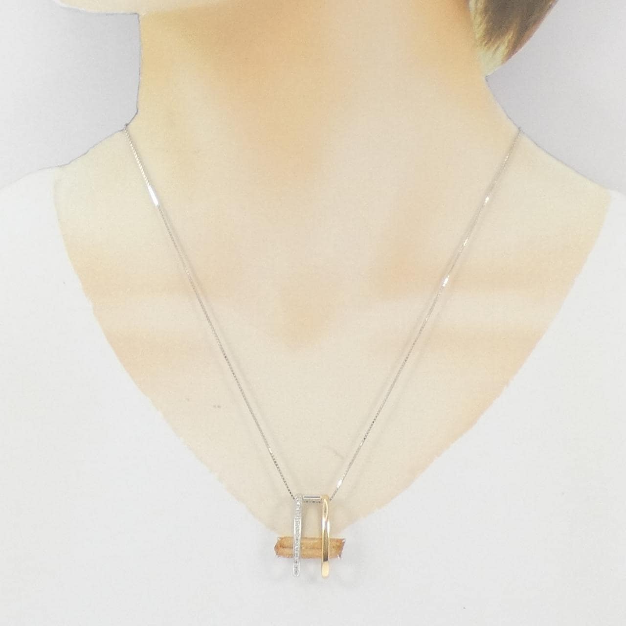 K18白金/K18黄金帝王托帕石项链，5.96克拉