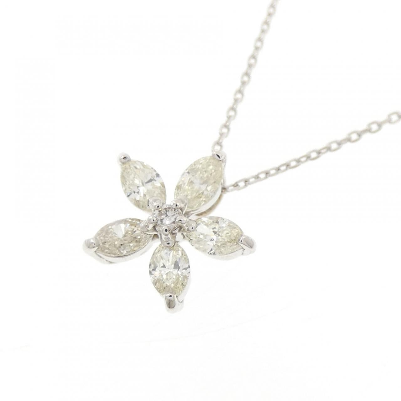 K18WG フラワー ダイヤモンド ネックレス 0.50CT