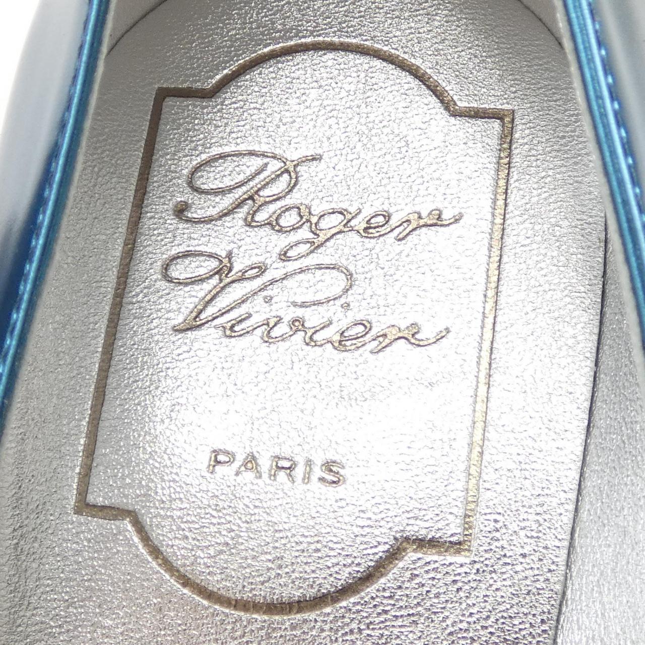 ロジェヴィヴィエ ROGER VIVIER パンプス