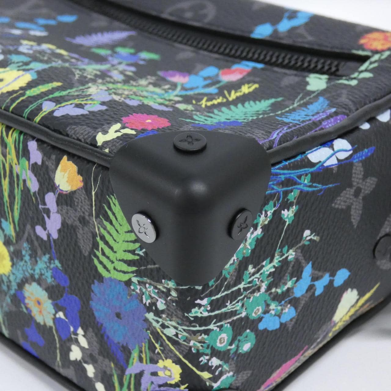 ルイヴィトン モノグラム エクリプス フォリアージュ ミニ ソフトトランク M69072 ショルダーバッグ