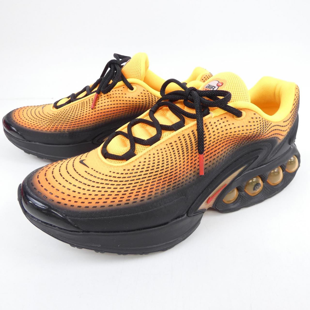 Nike HM0810-800 sneakers