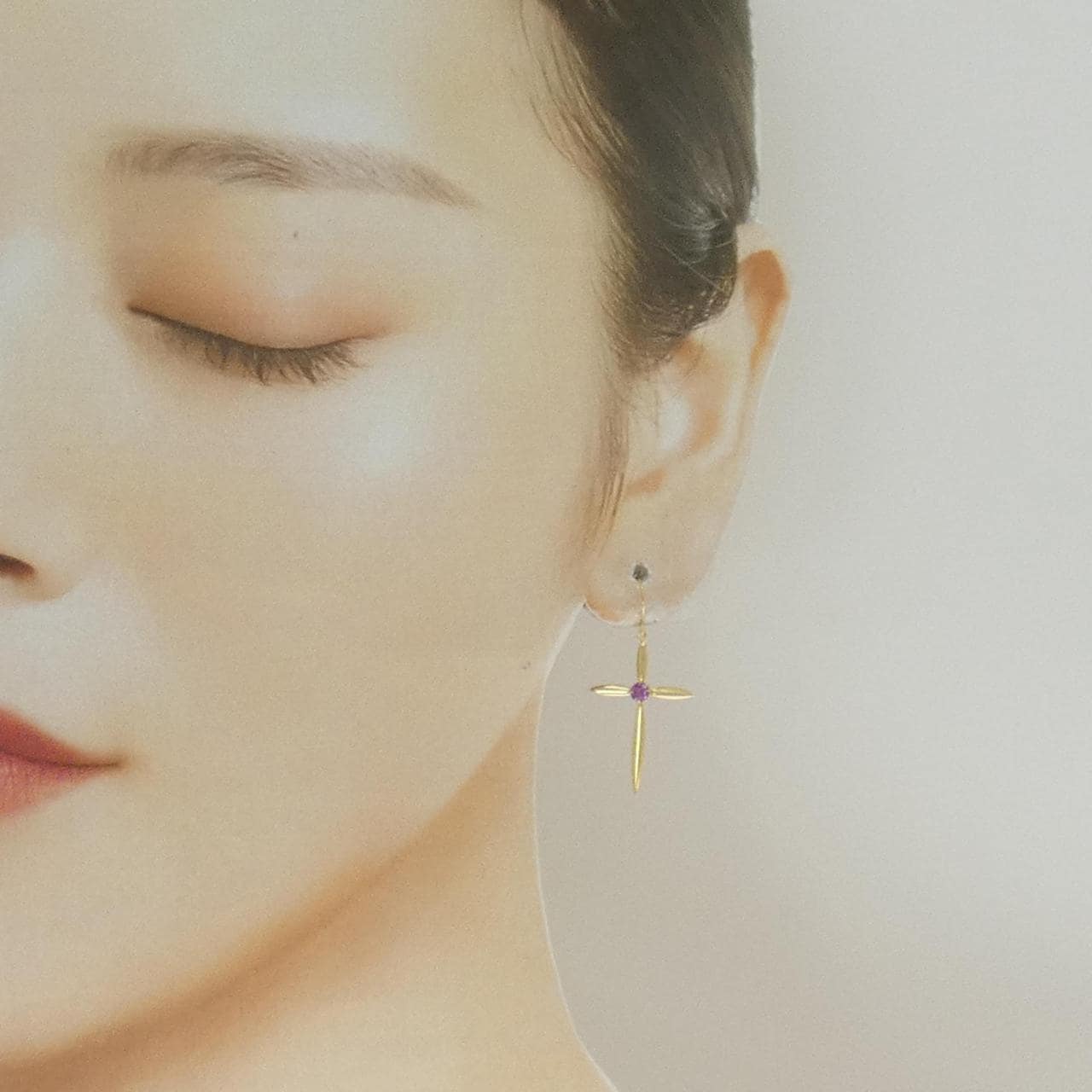 K18YG ガーネット ピアス