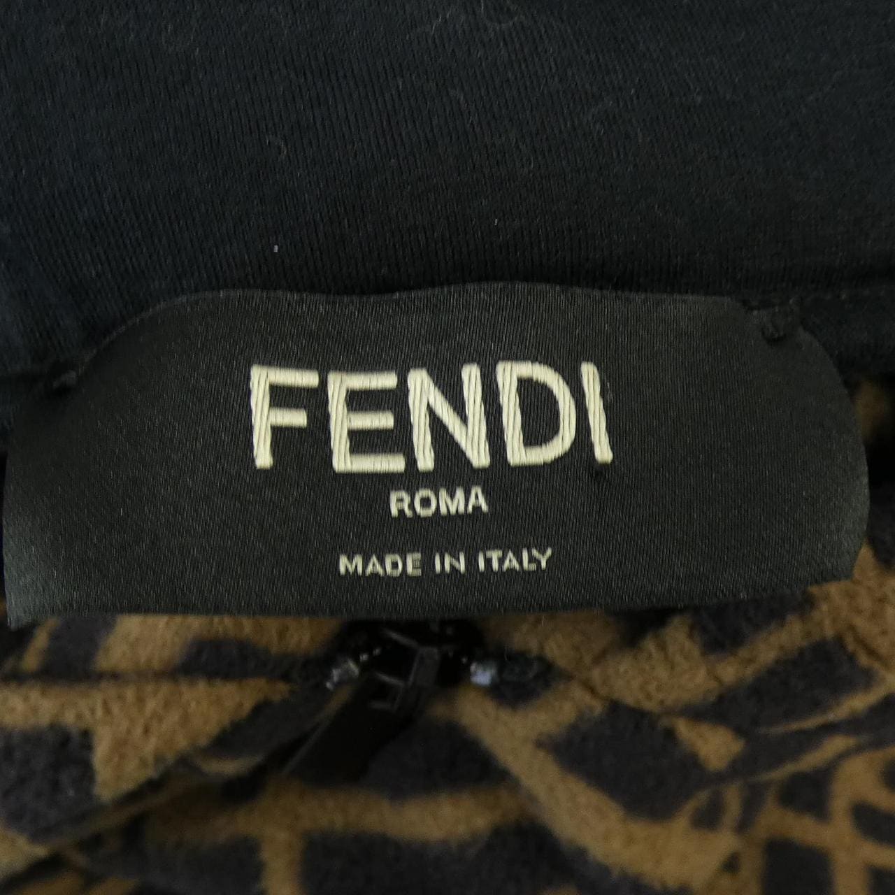 フェンディ FENDI FAF533 A68X パーカー