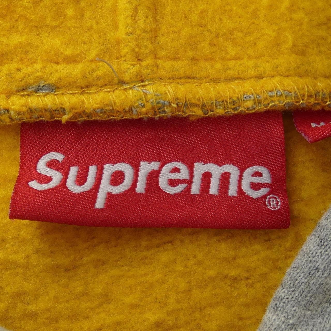シュプリーム SUPREME Small box Logo パーカー