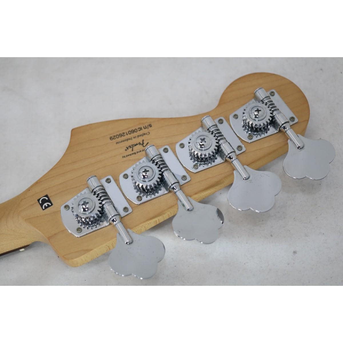 ＳＱＵＩＥＲ　　ＳＴＡＮＤＡＲＤ　Ｐ－ＢＡＳＳ　ＳＰＥＣＩＡＬ