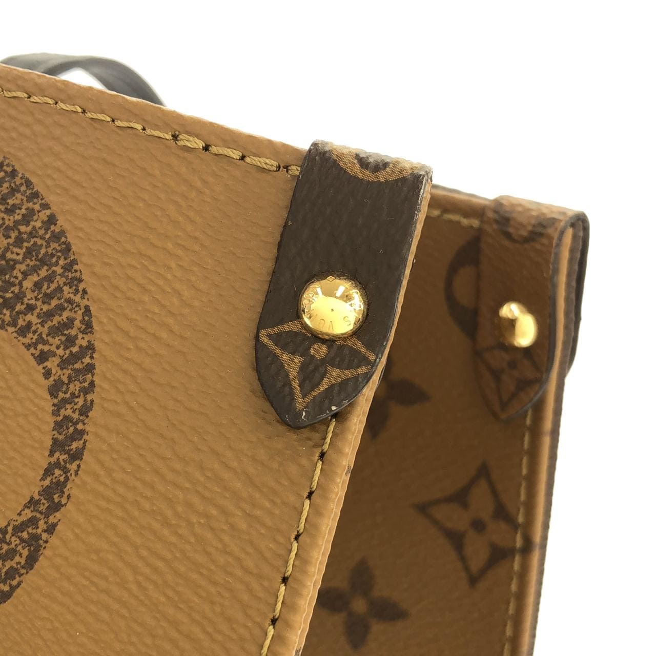 ルイヴィトン モノグラム ジャイアント オンザゴー GM M45320 バッグ