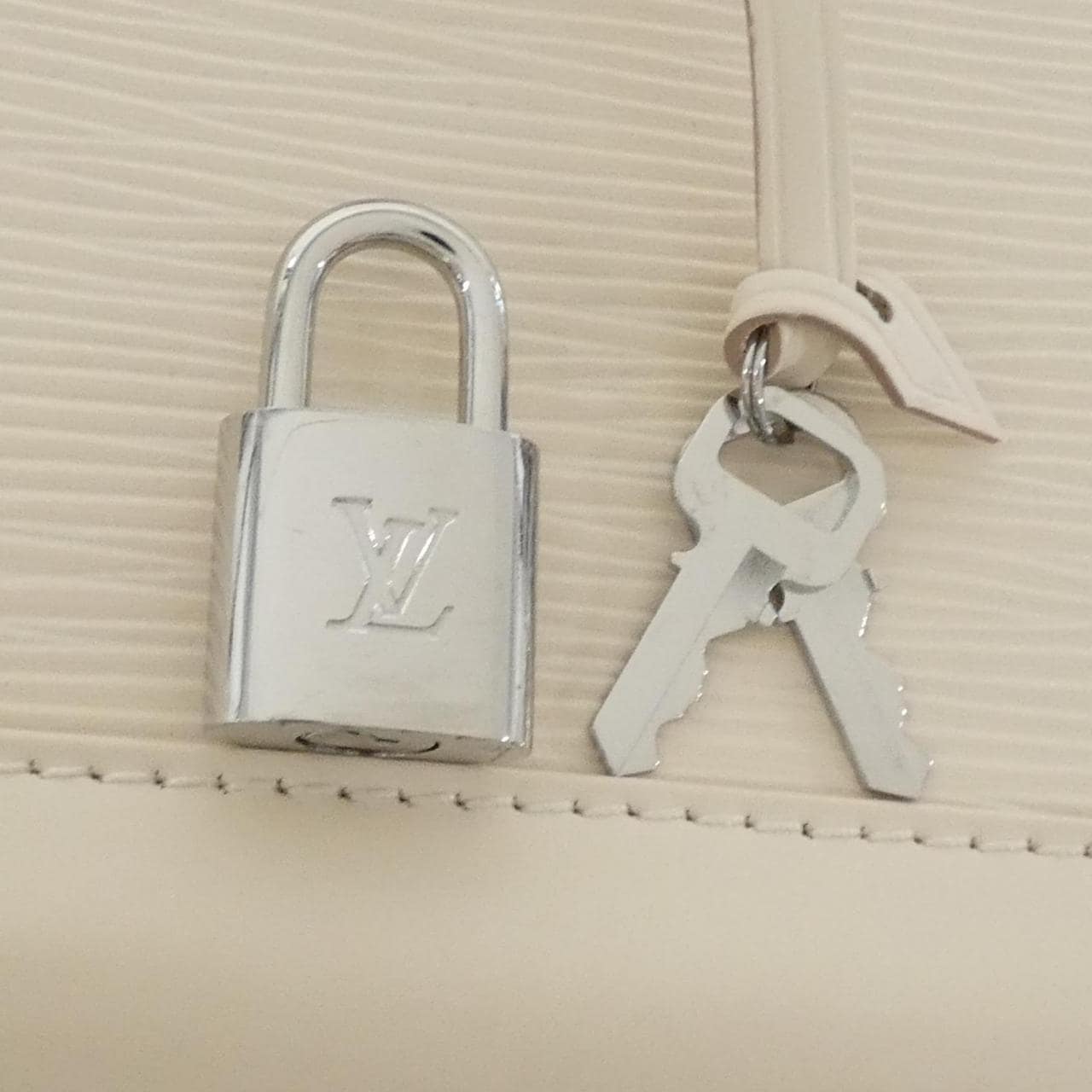 ルイヴィトン エピ アルマBB M58706 バッグ