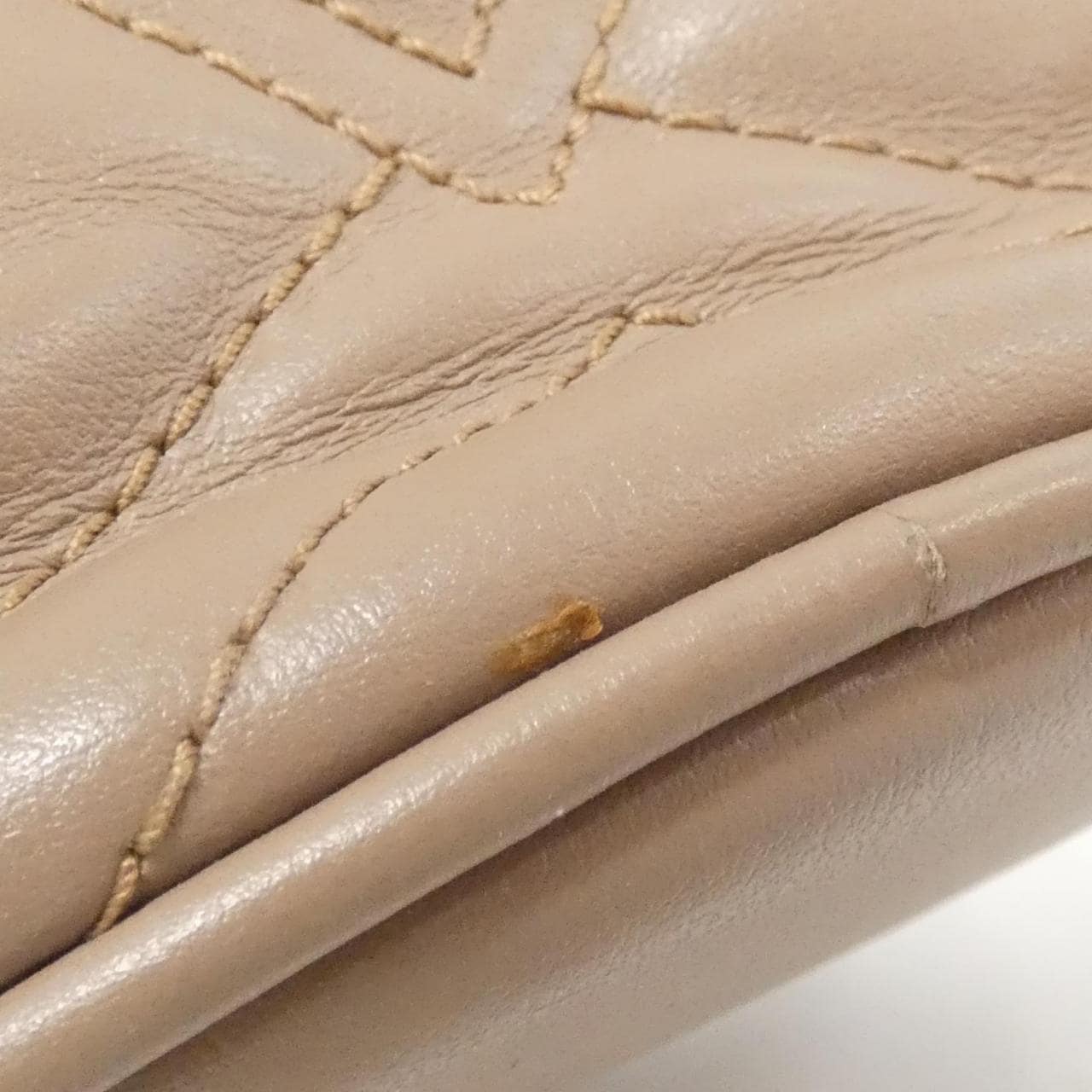 グッチ GG MARMONT 575163 DTDRT ショルダーバッグ