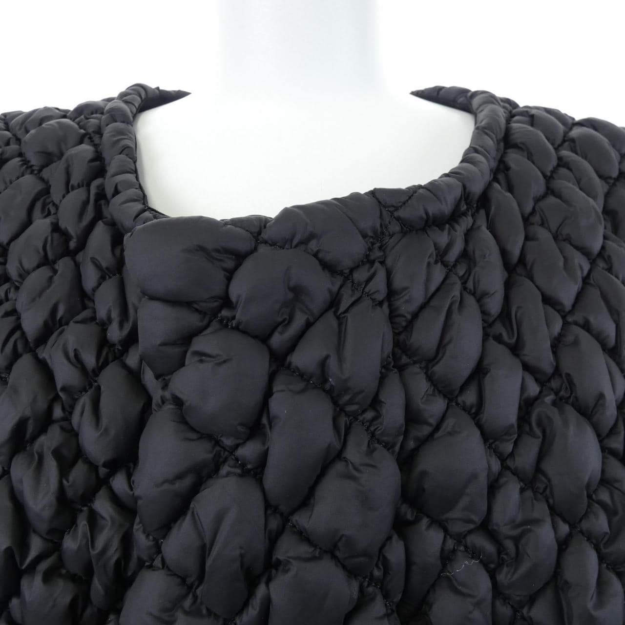 イッセイミヤケ ISSEY MIYAKE IM43FE010 ベスト