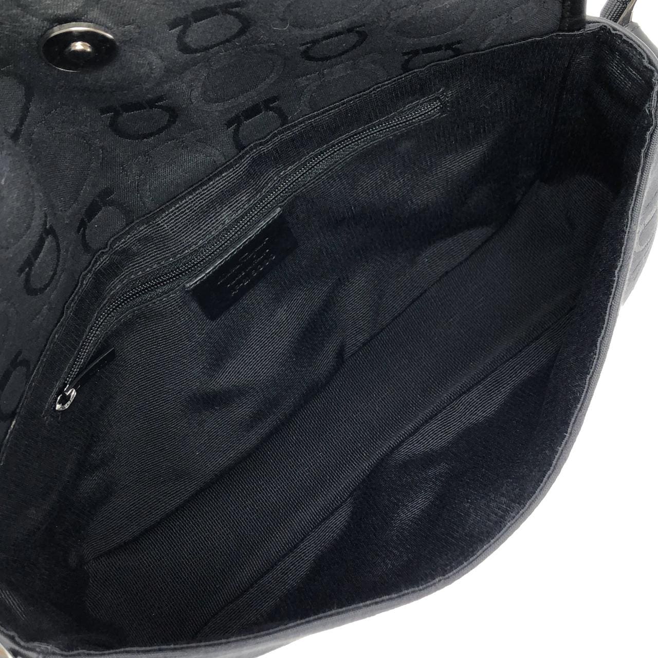 [vintage] SALVATORE FERRAGAMO 21 5380 Shoulder Bag