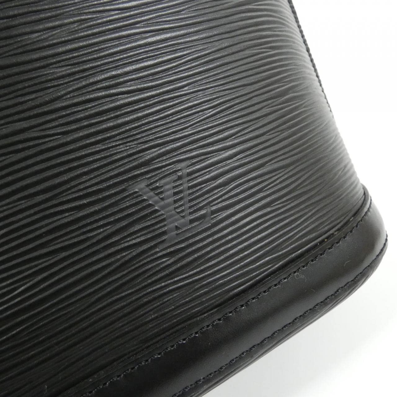 ルイヴィトン エピ リュサック M52282 ショルダーバッグ