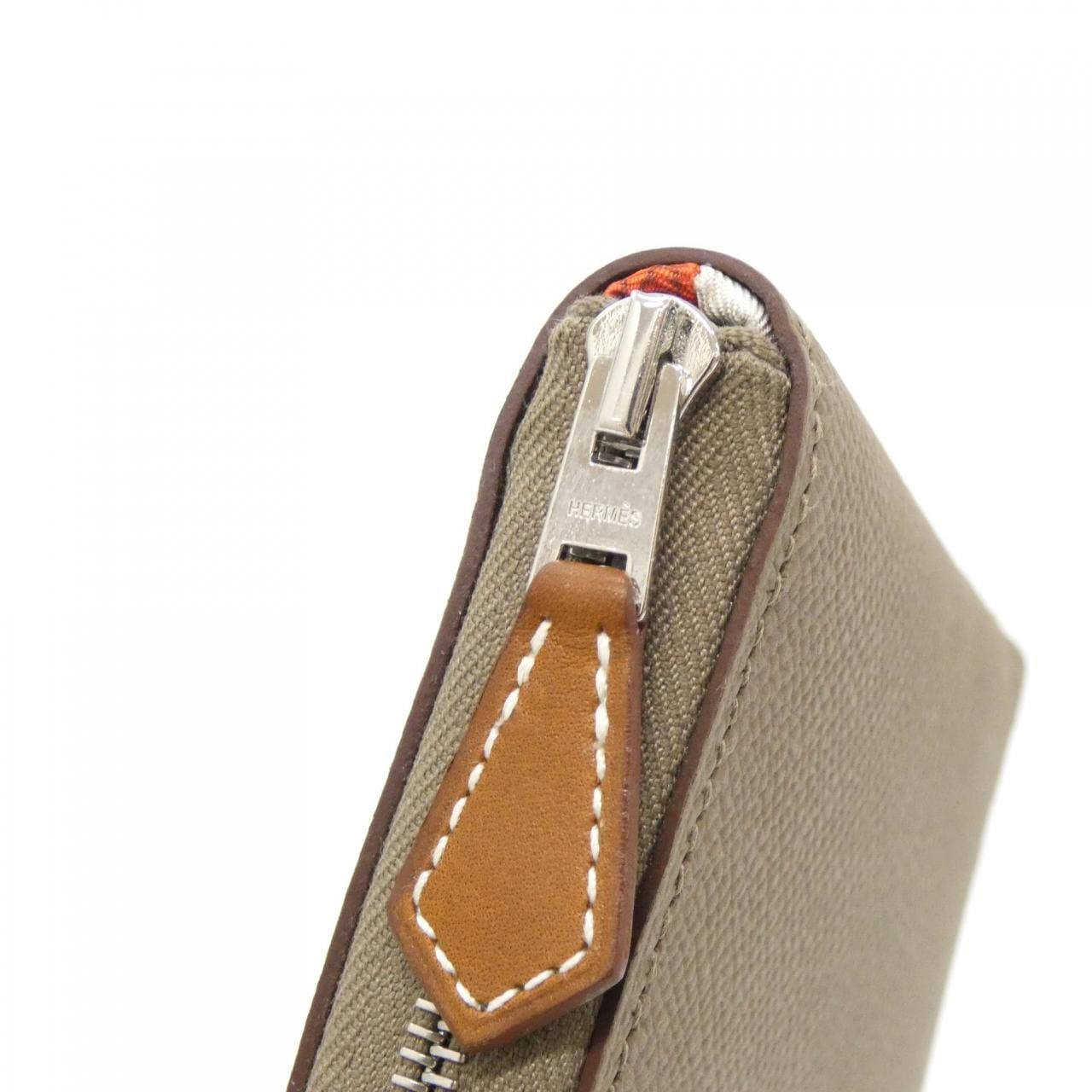 【未使用品】エルメス DELLA CAVALLERIA シルク イン コンパクト 069646CK 財布