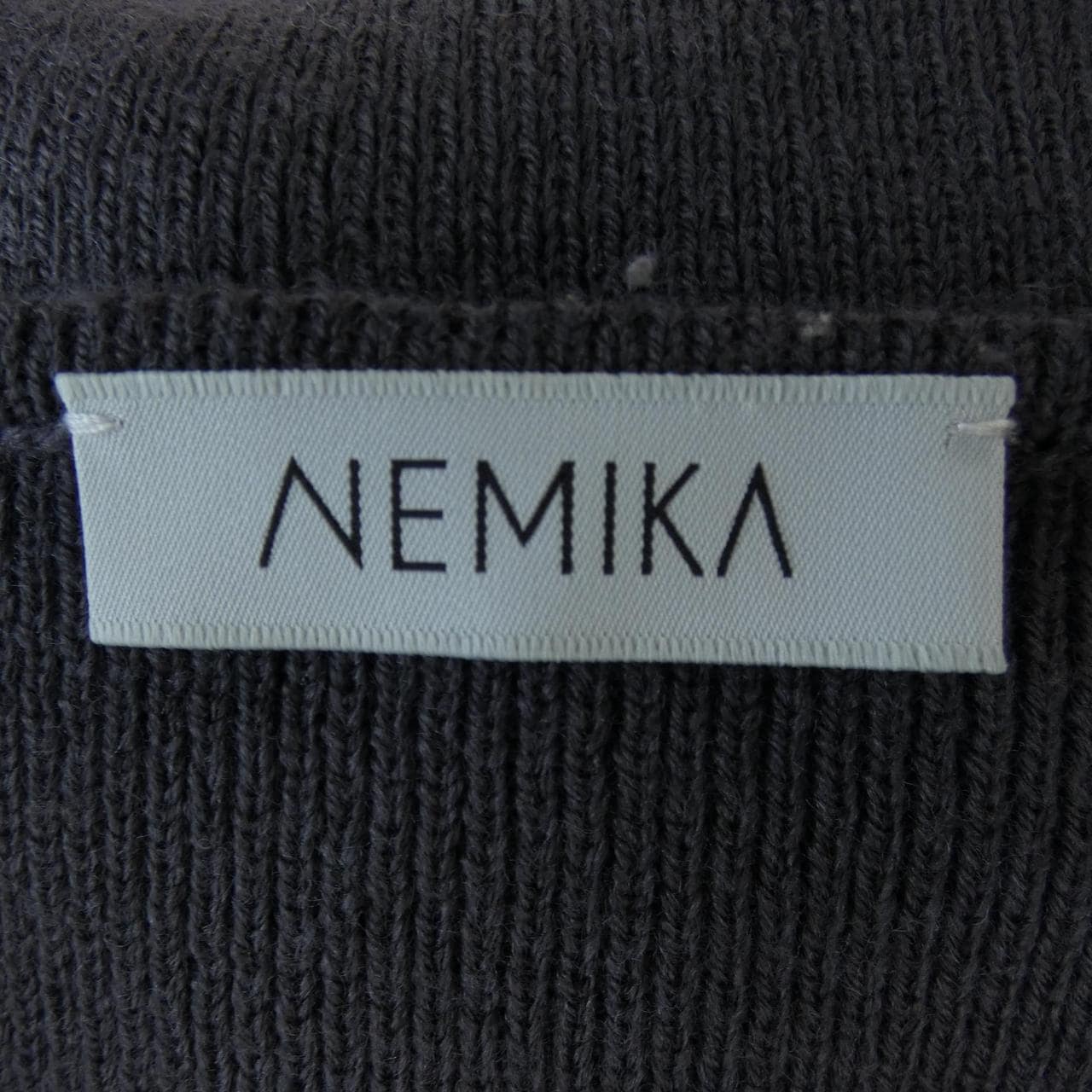 ネミカ NEMIKA ベスト
