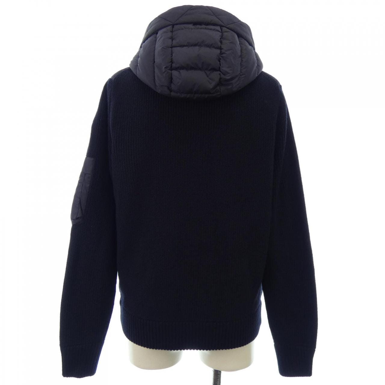 モンクレール MONCLER ダウンジャケット