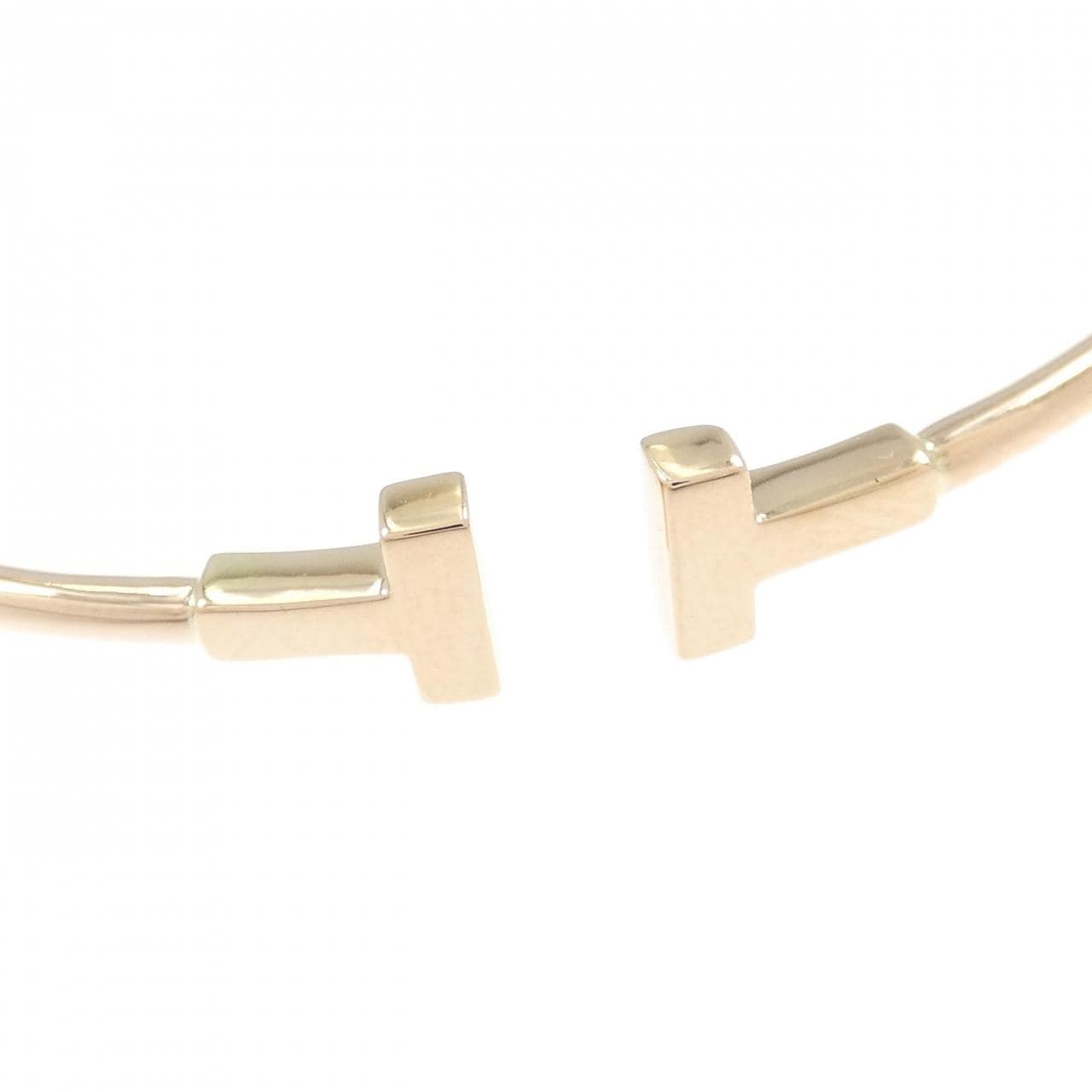 ティファニー Tナローワイヤー バングル