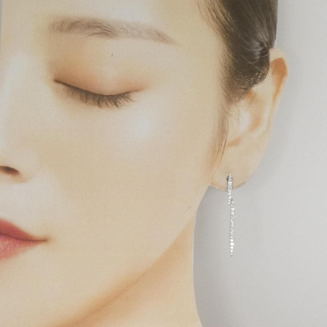 K18WG ダイヤモンド ピアス