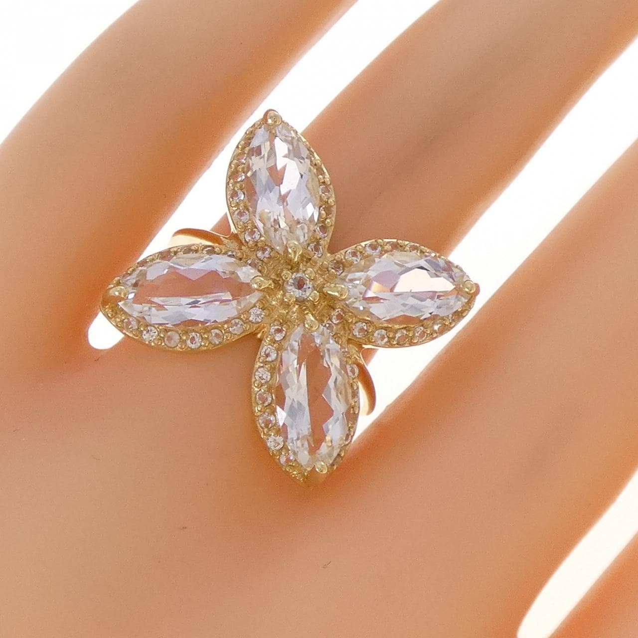 18KYG フラワー ホワイトトパーズ リング