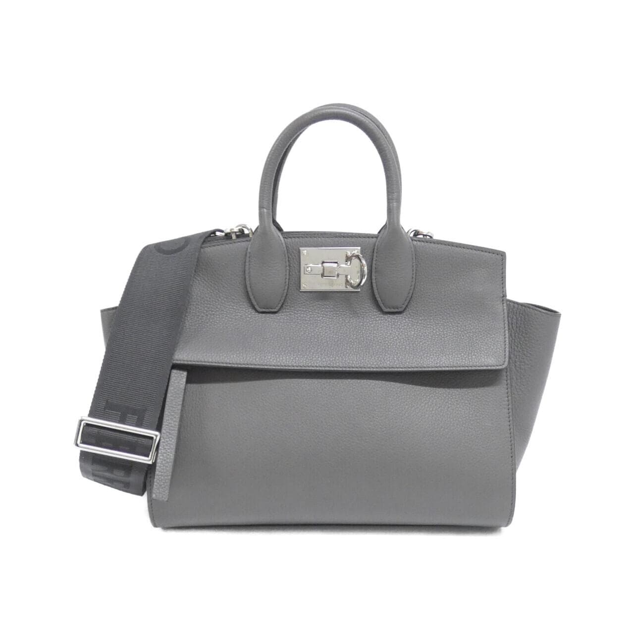 サルヴァトーレフェラガモ THE STUDIO 21 4493 バッグ