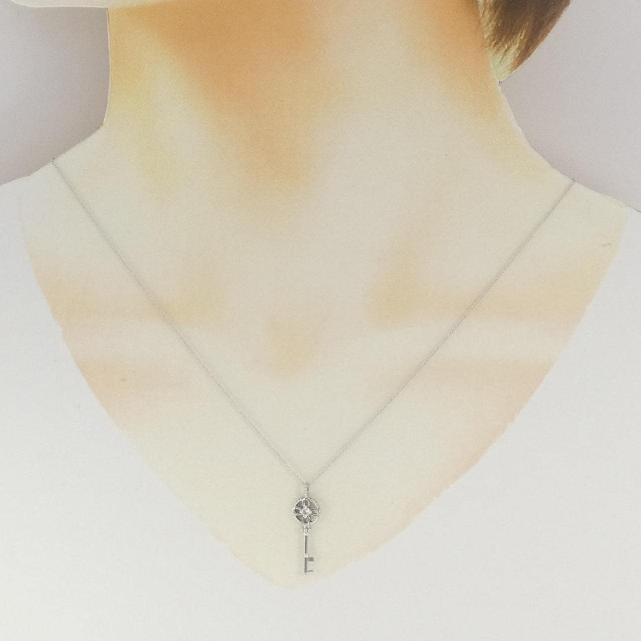 K10WG キー×フラワー ダイヤモンド ネックレス